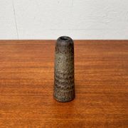 Minimalist pottery vase from the mid-century Dutch studio of Mobach, 1960s.