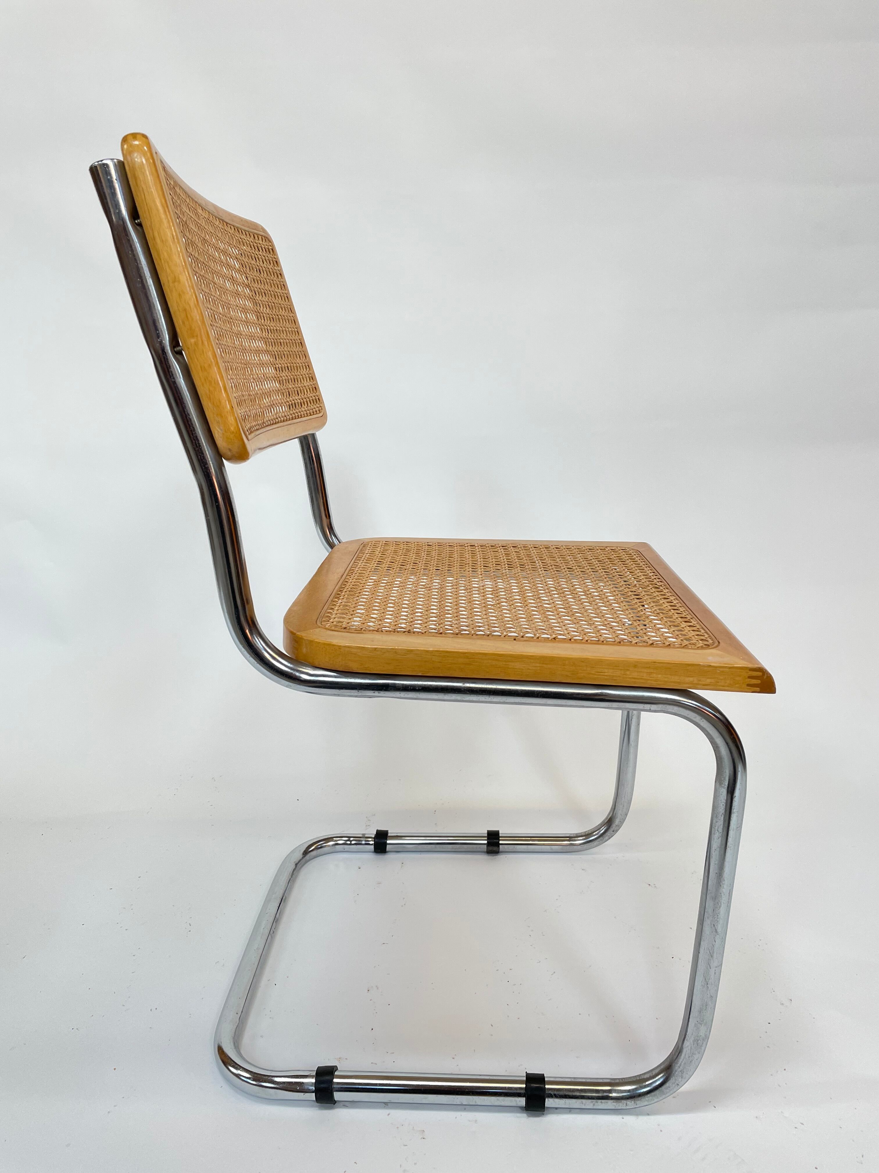 Cesca design chair b32 model