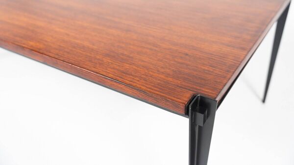 Mid-Century Modern Wooden Coffee Table by Osvaldo Borsani, Italy