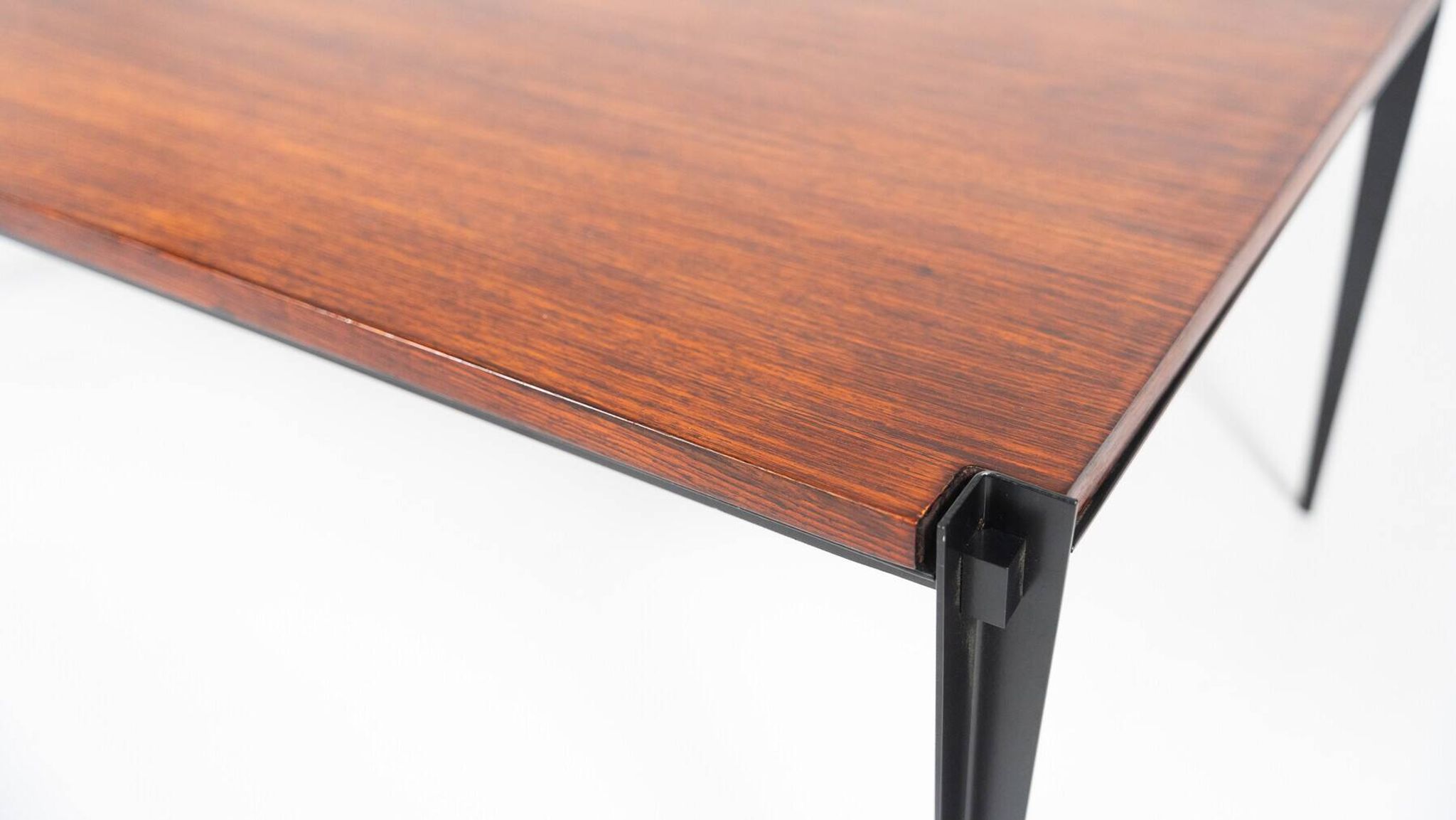 Mid-Century Modern Wooden Coffee Table by Osvaldo Borsani, Italy
