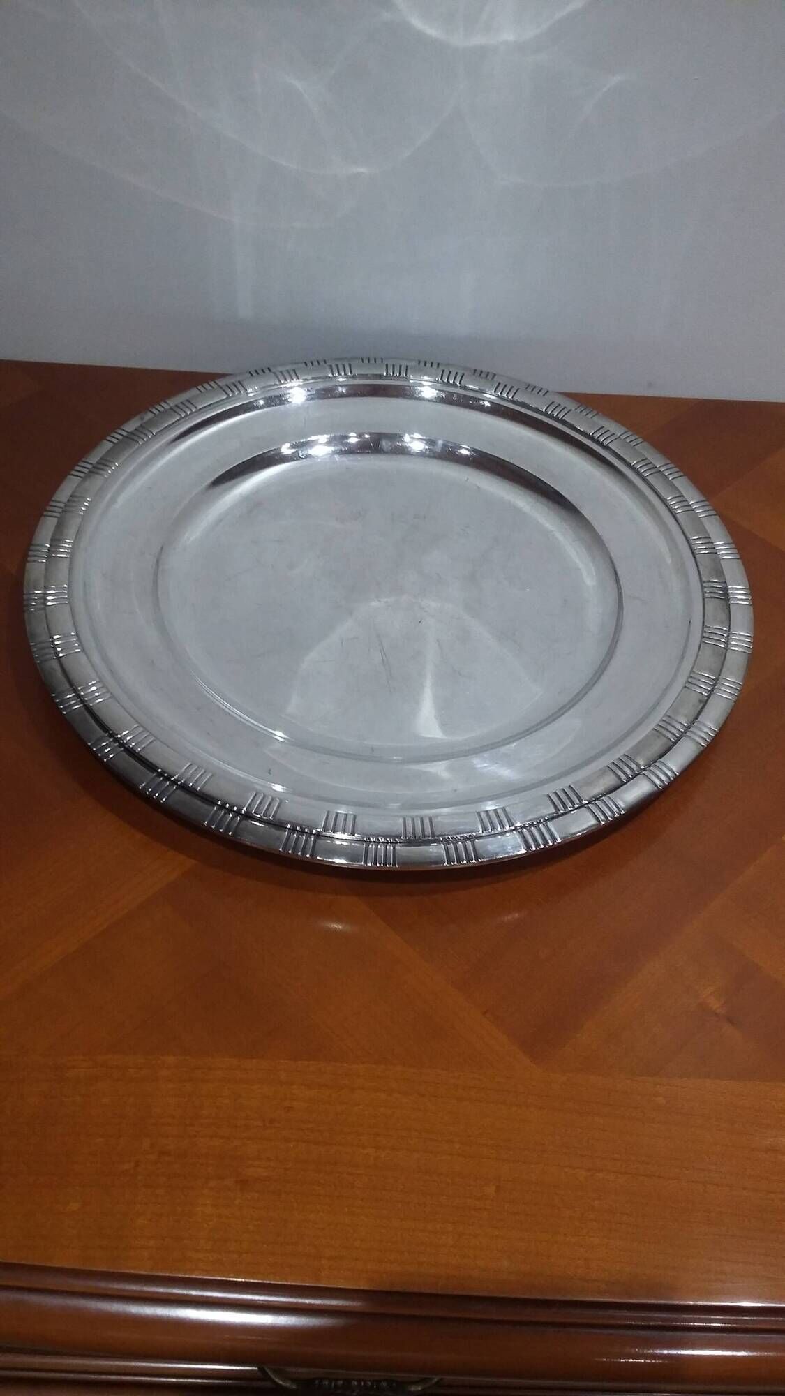Very Pretty Set of 2 Round Silver-Plated Metal Dishes, Art Deco Orbrille