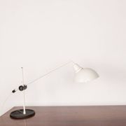 Lampe de bureau inclinable en métal blanc 1960.