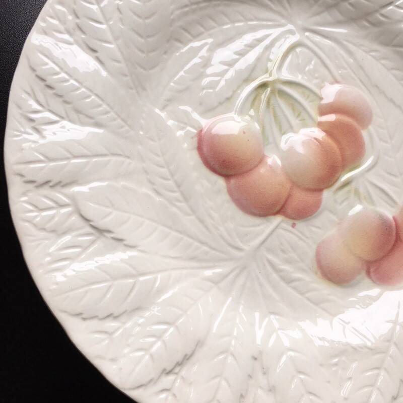 Barbotine Salins Cherry Plate 19.5 cm
