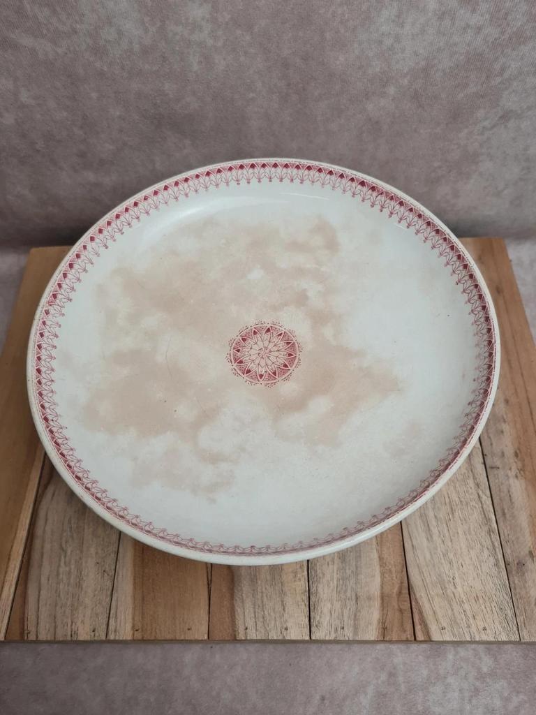 High earthenware compote from Sarreguemines, Ogives model.