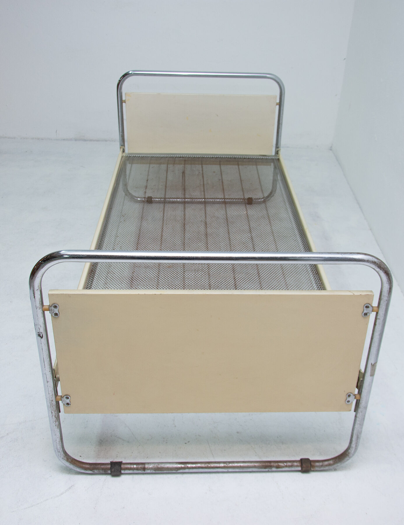 Tubular steel bed by Slezák, 1930´s, Czechoslovakia