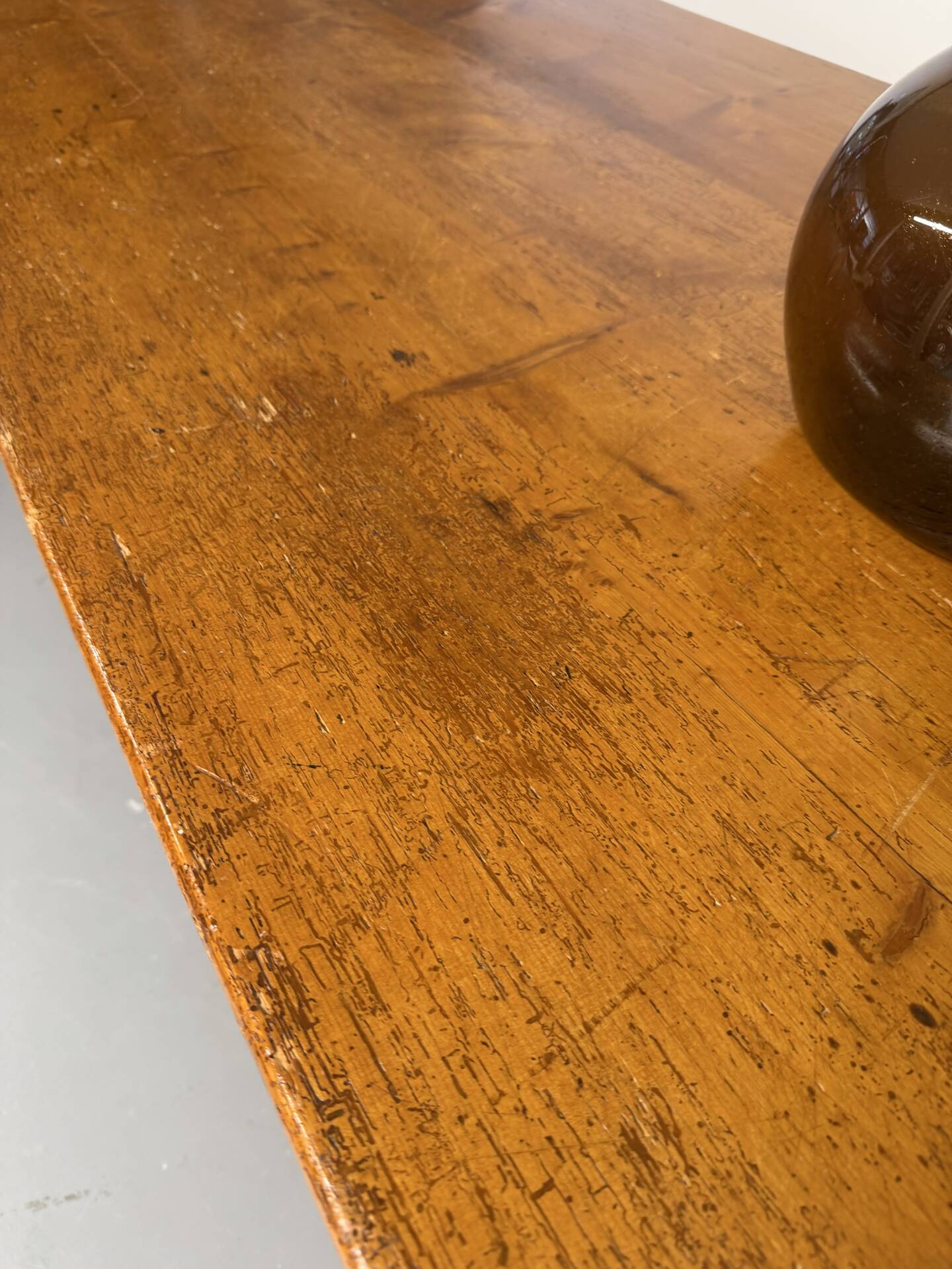 Grande table de ferme en bois avec tiroir en sapin fin 19 eme 