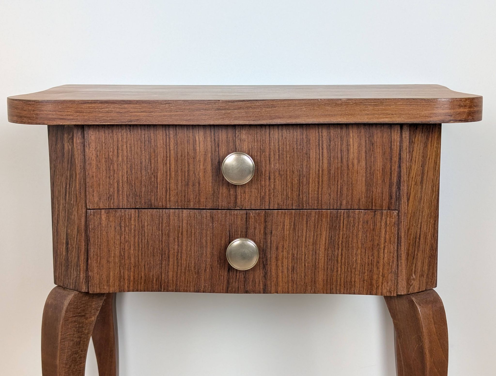 Table de chevet
