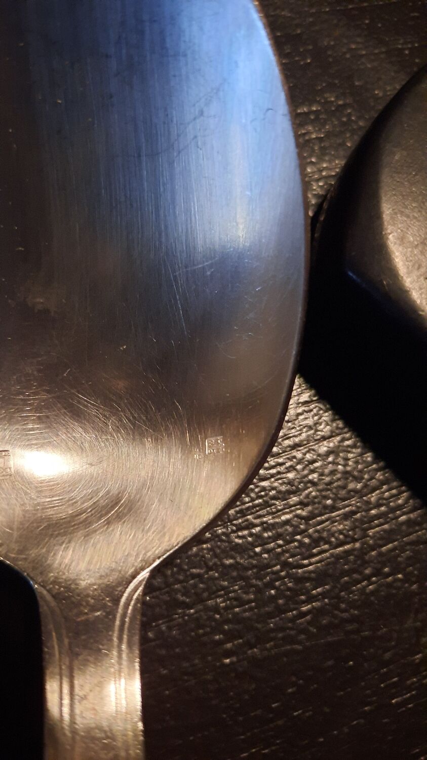 Silver metal cutlery set