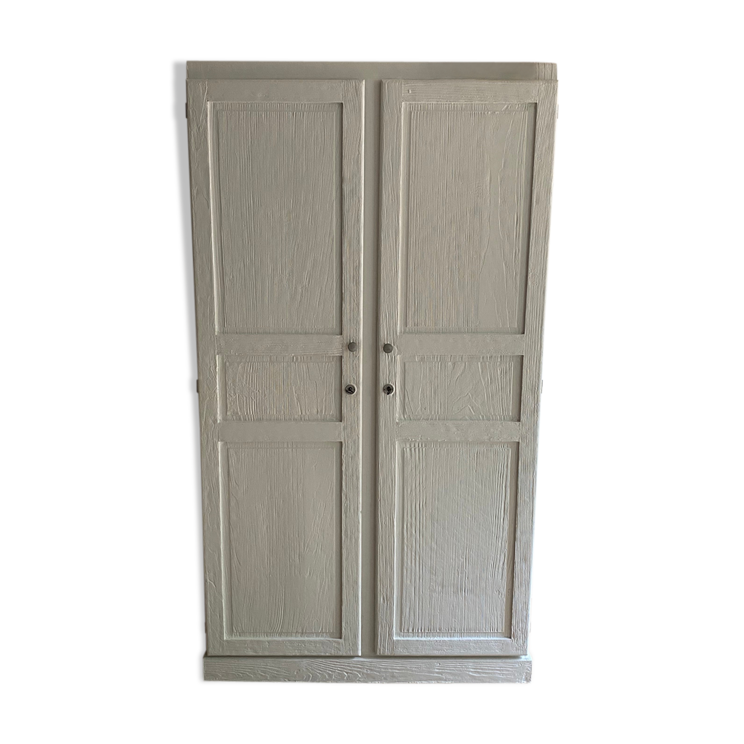 "Parisian spirit" wardrobe