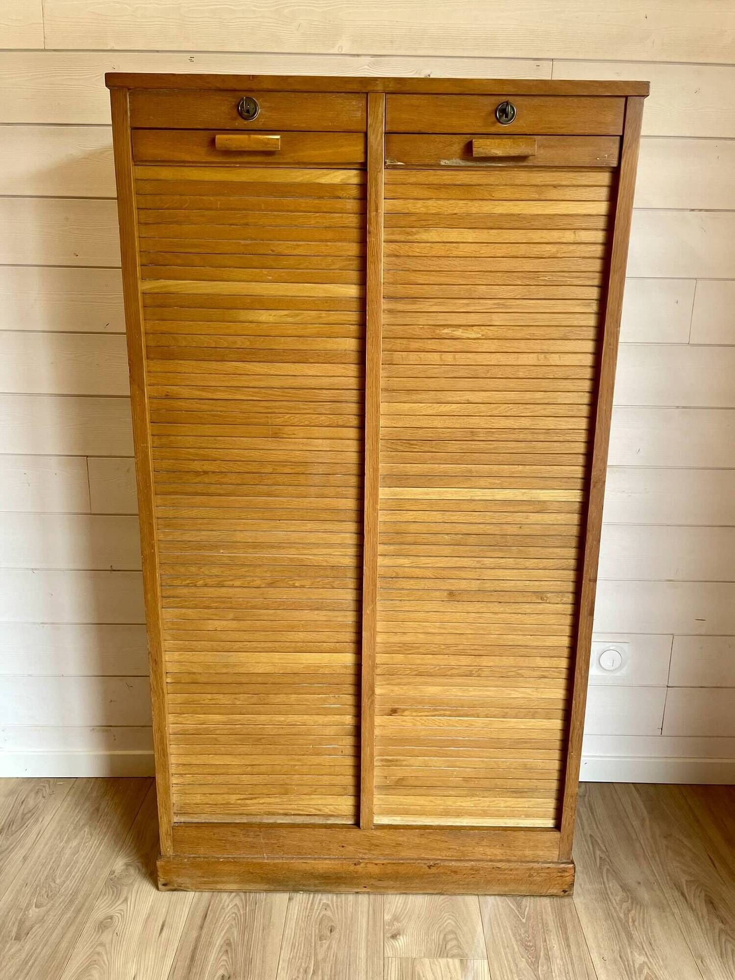 Vintage filing cabinet with double curtains, oak, Charles Schneider, Betschdorf.