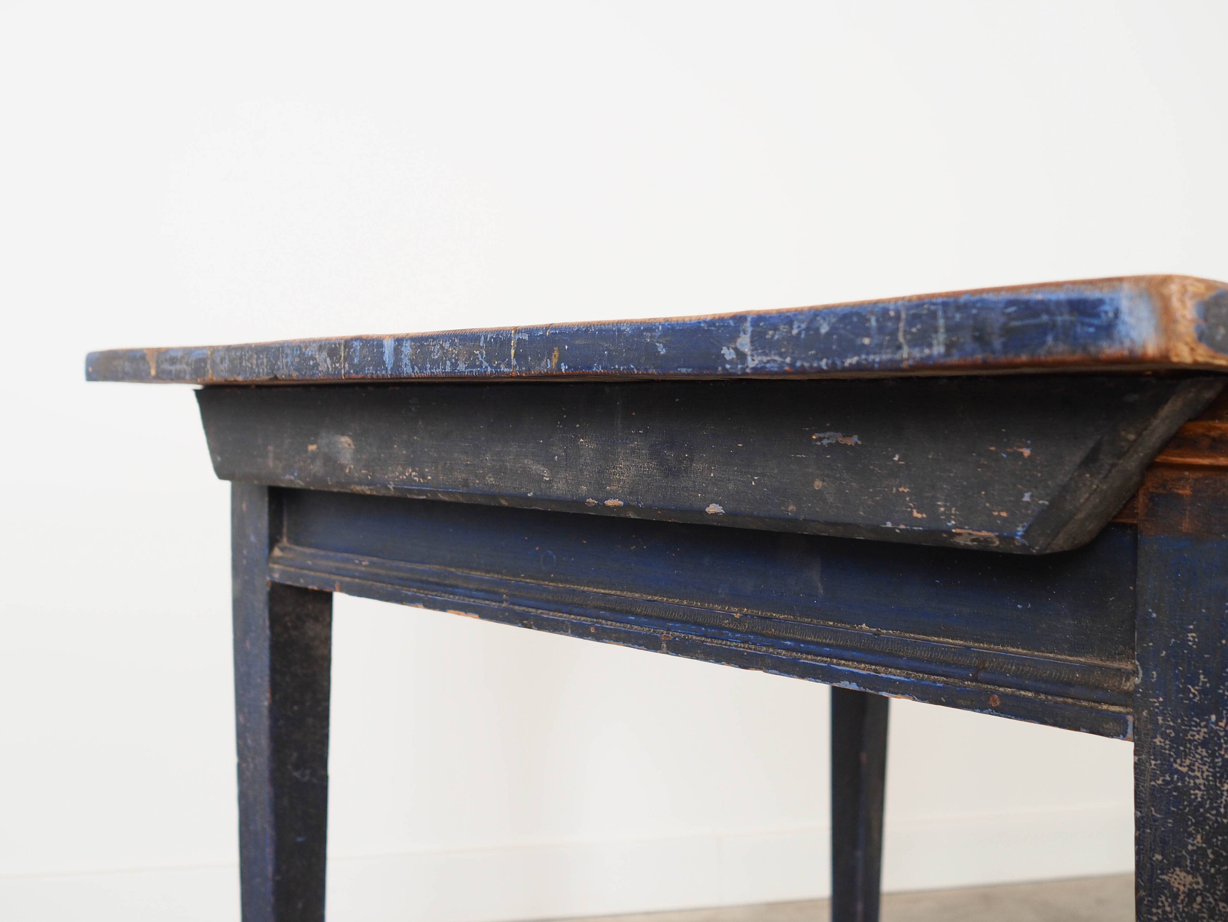 Table en pin, design danois, années 1940, fabriquée au Danemark