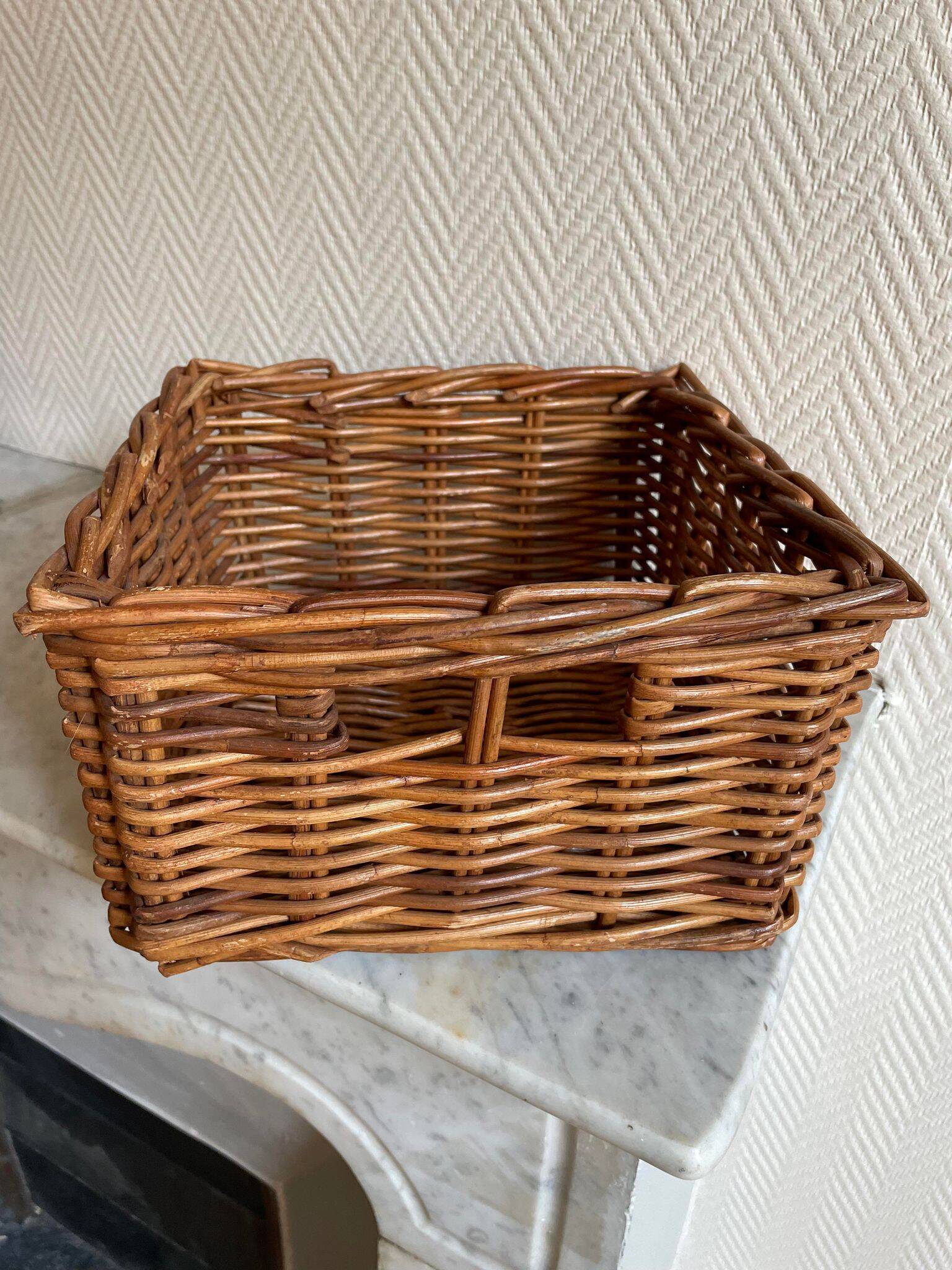 Square shape basket