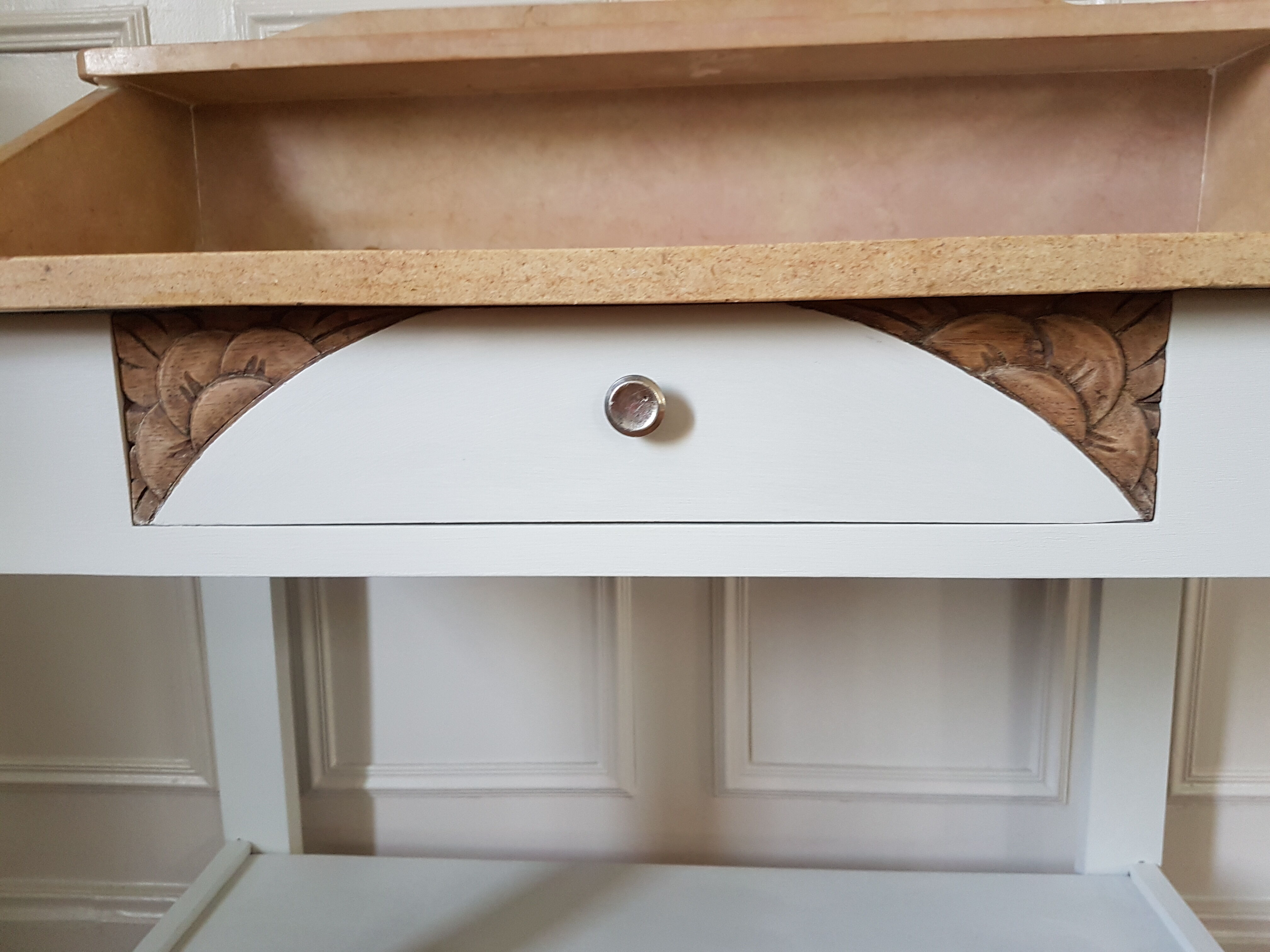 Art Deco hairdresser