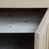 Antique English Sideboard/ Counter from the Early 19th Century in Pine Wood