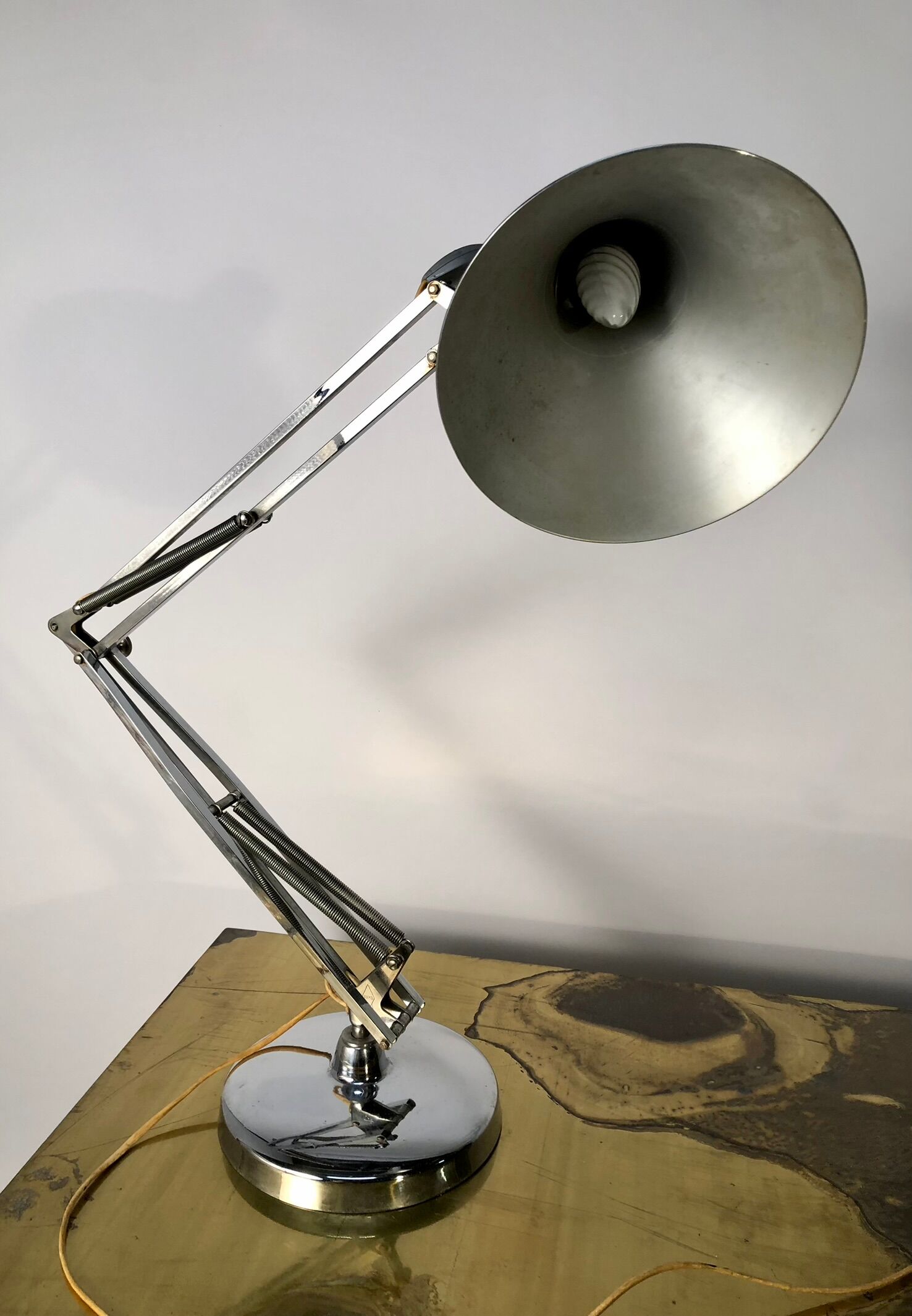 Luxo Lamp l-4 chrome metal lamp