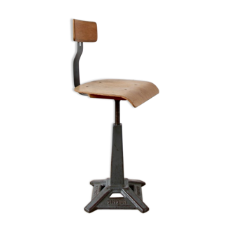 Singer adjustable chair with backrest