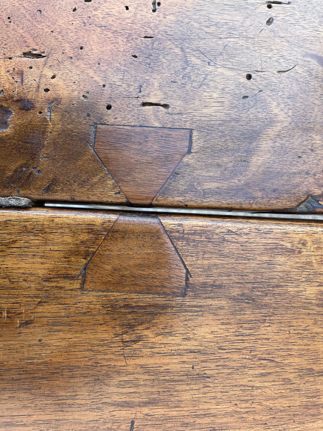 Table half-moon in solid walnut