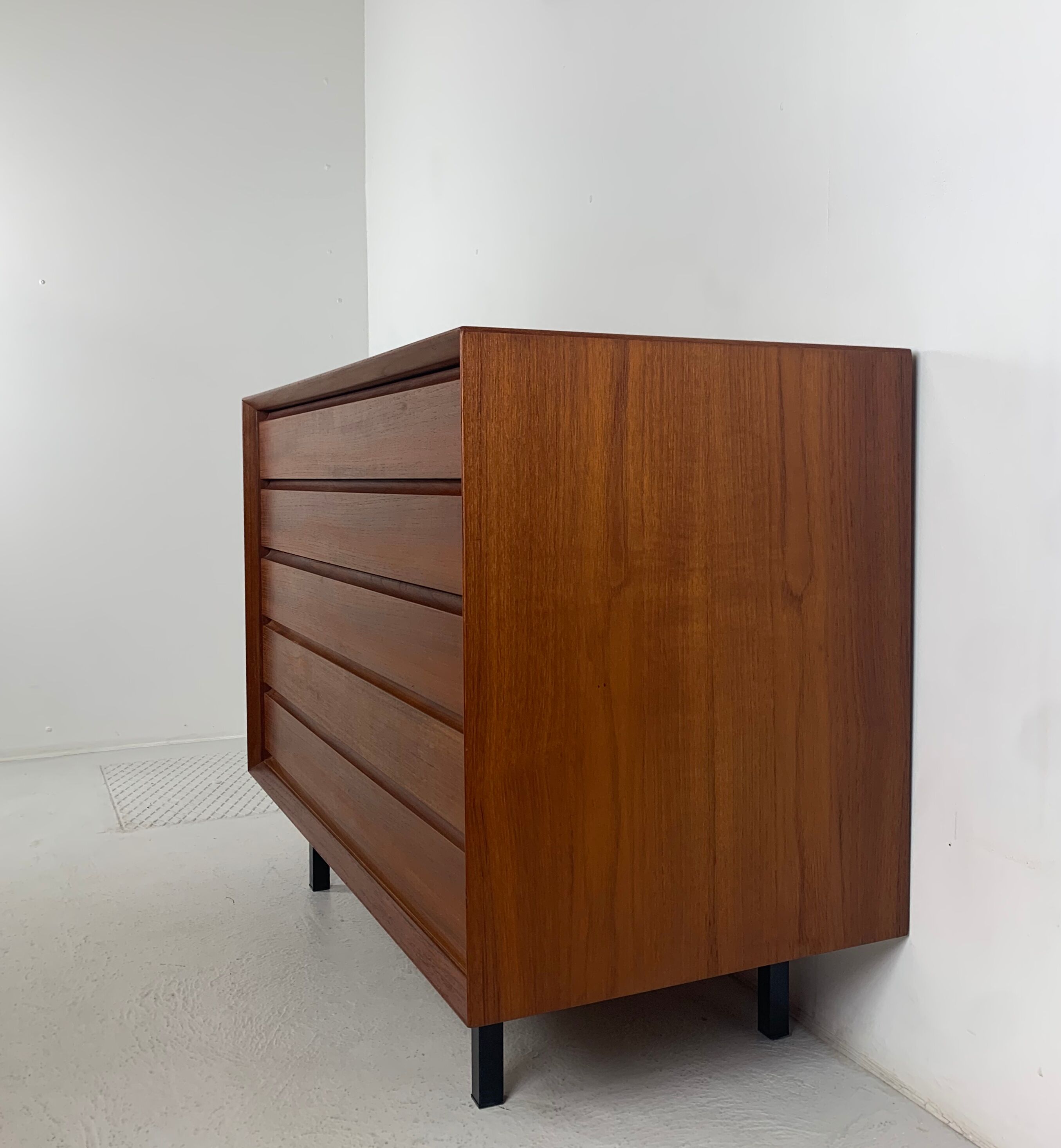 Danish teak chest of drawers 1960