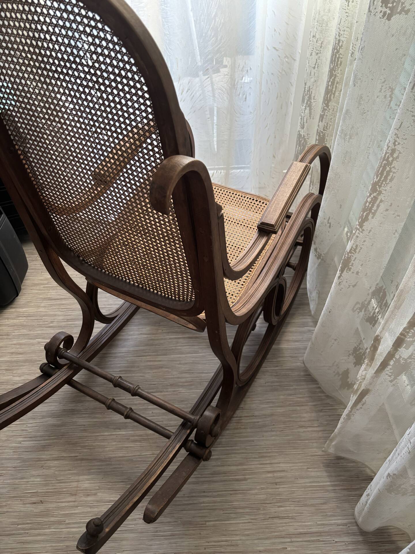 Thonet rattan rocking chair from the 1920s.