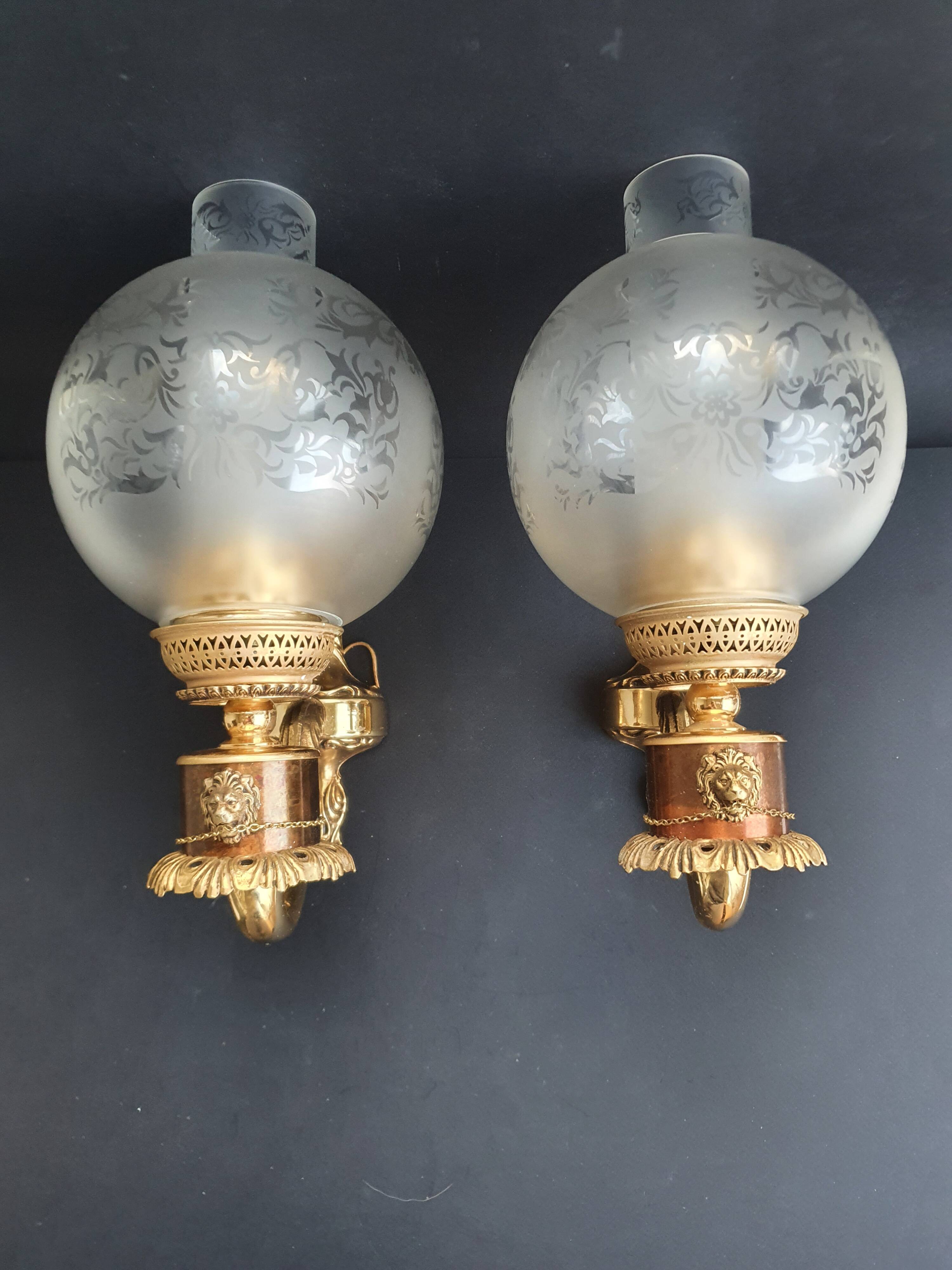 Pair of bronze wall sconces in Empire/Napoleon III style.