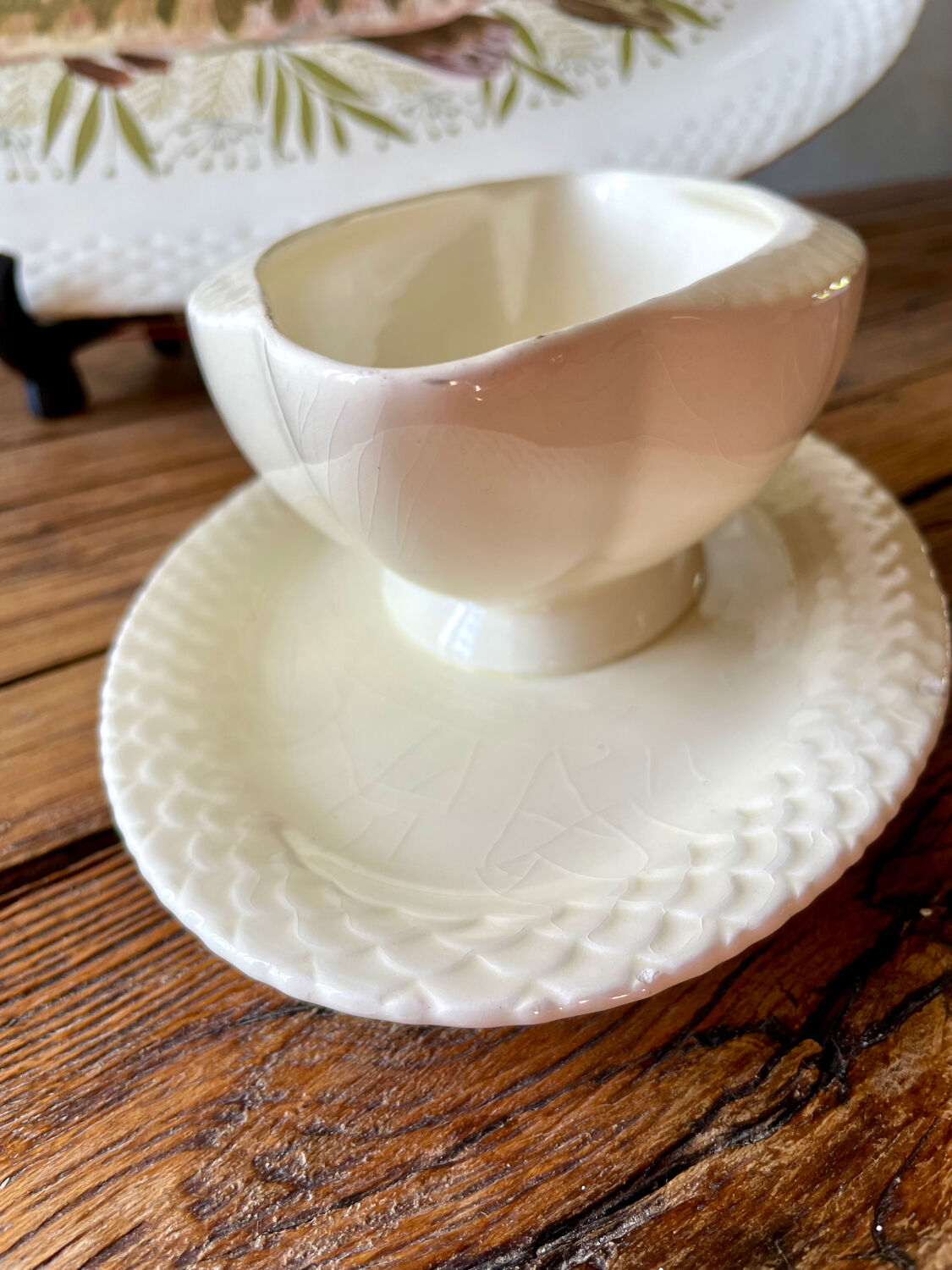 Large fish platter with its sauce boat, annecy model, vintage gien.