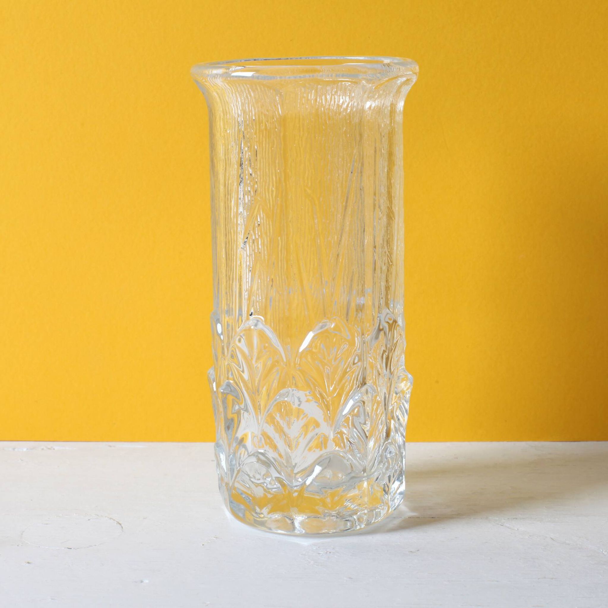 Small Vase / Vintage Clear Leaf Pattern Textured Glass Flower Vase Fidenza
