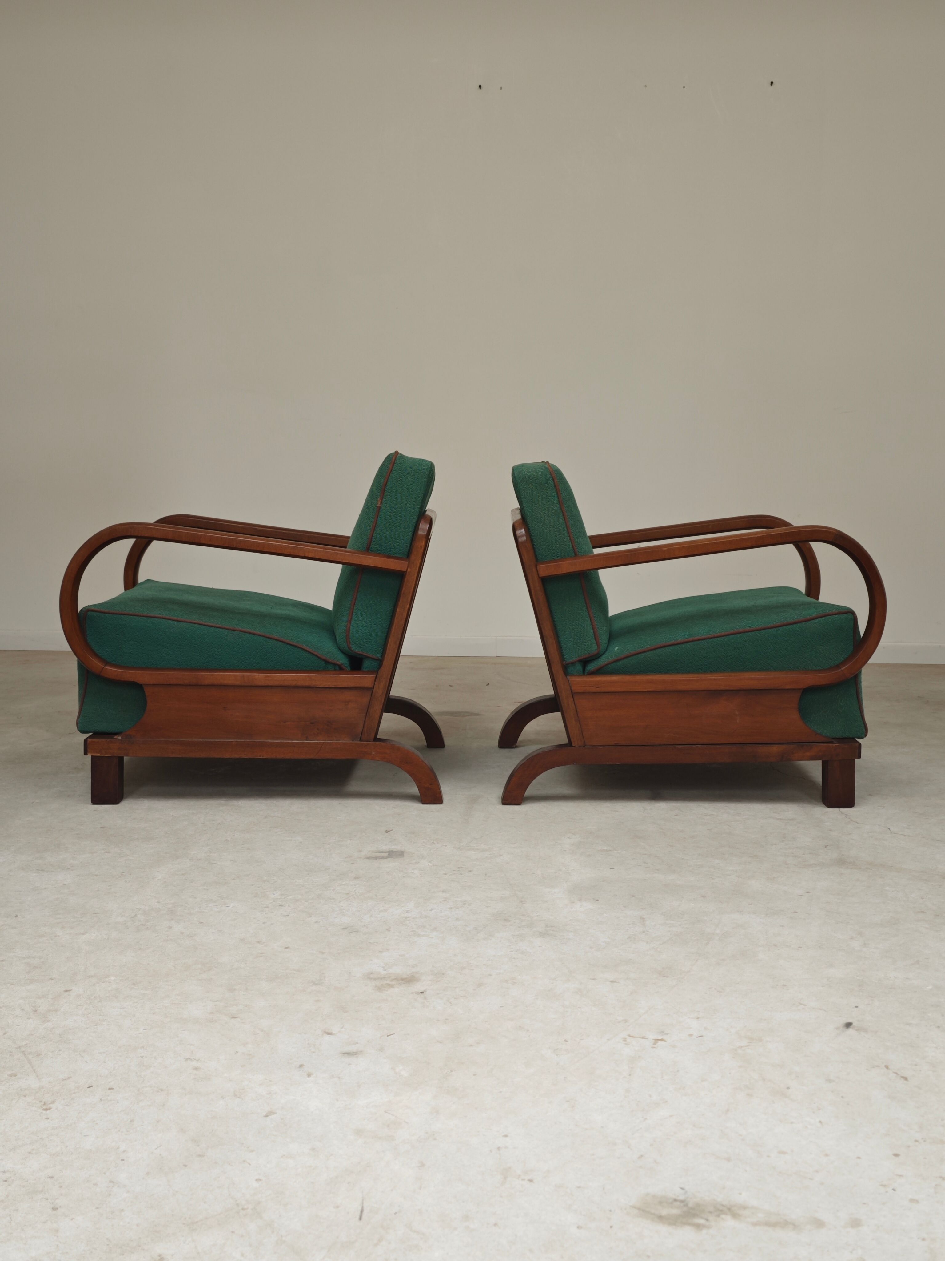Paire de fauteuils Art déco vert par Jindrich Halabala, Prague 1930