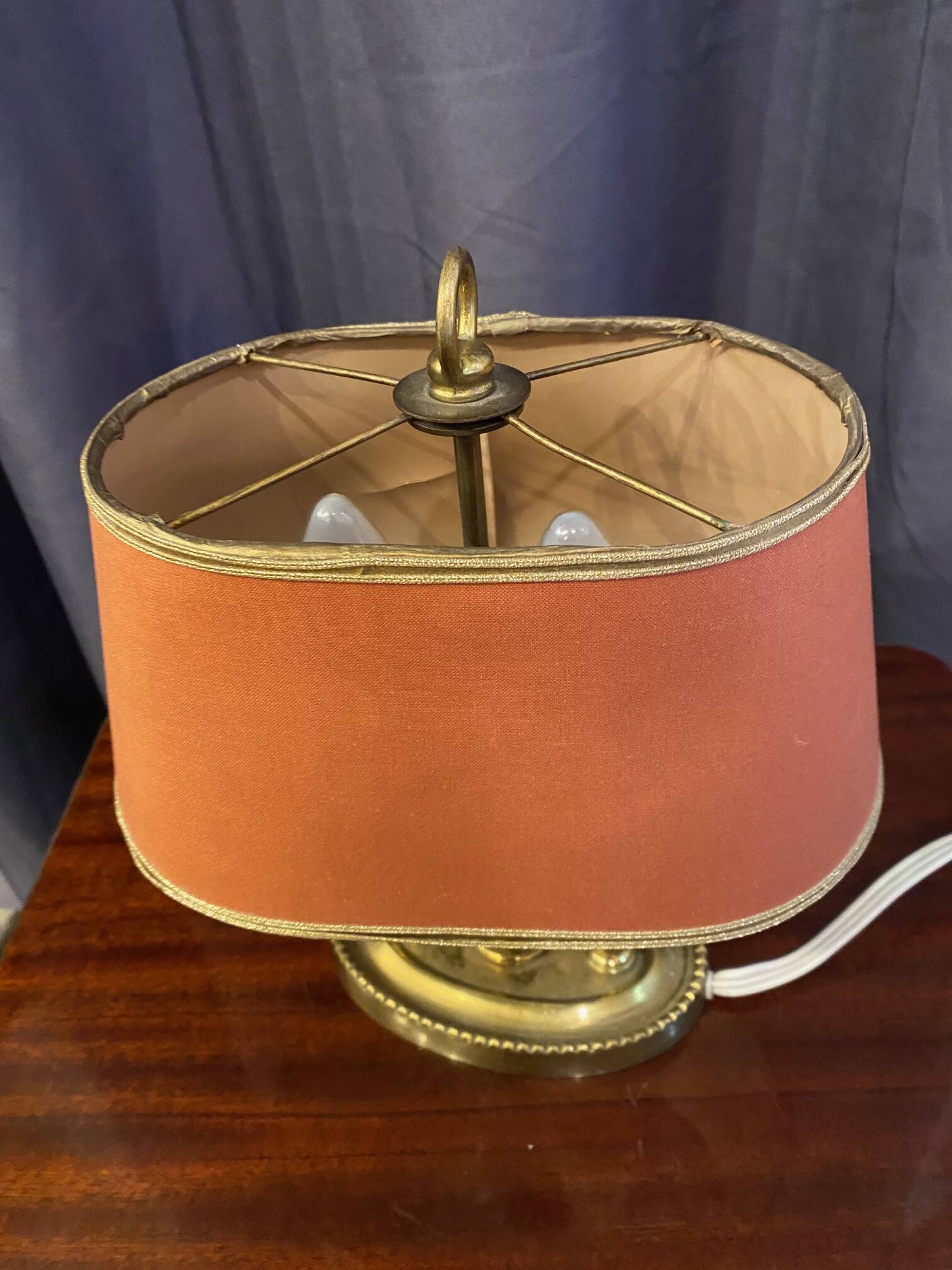 Lampe bouillotte en bronze double feux avec abat-jour tissu petit modèle