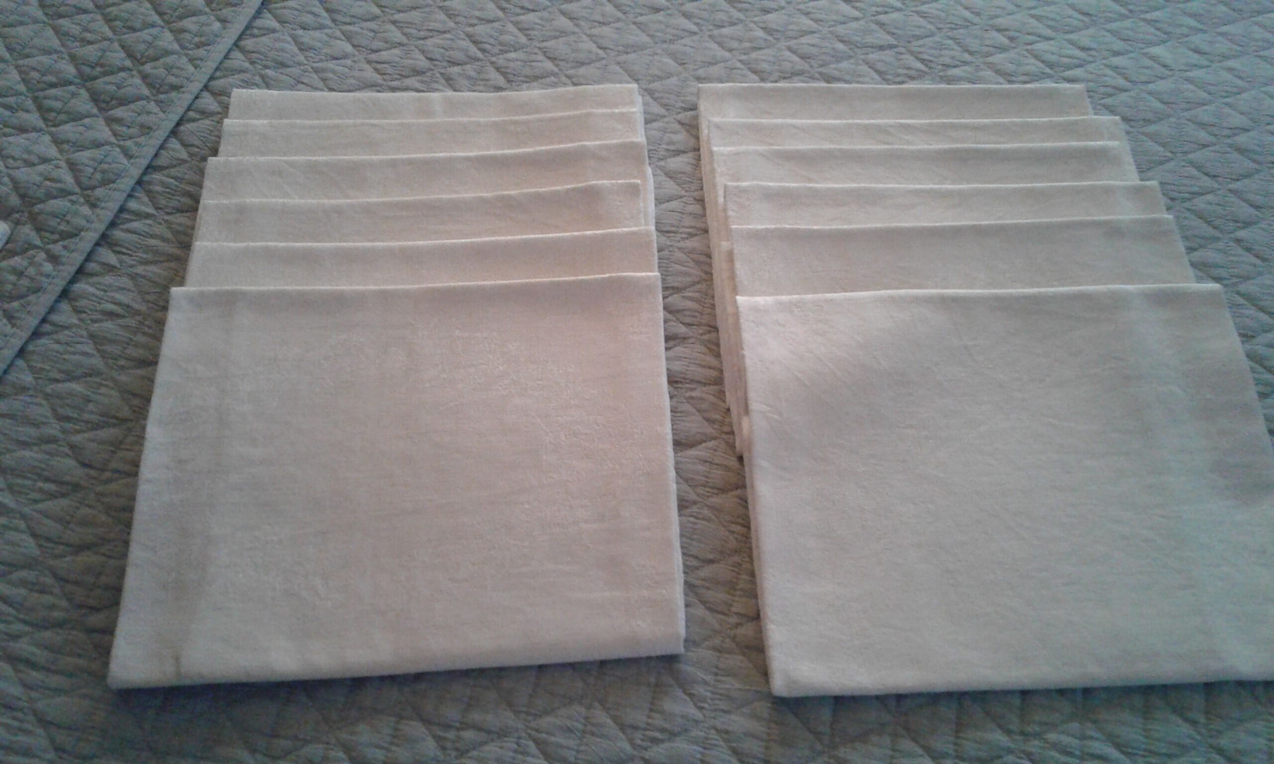 12 towels damask fabric Lin /Soie .decors foliage and coat of arms