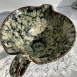 Container with spout