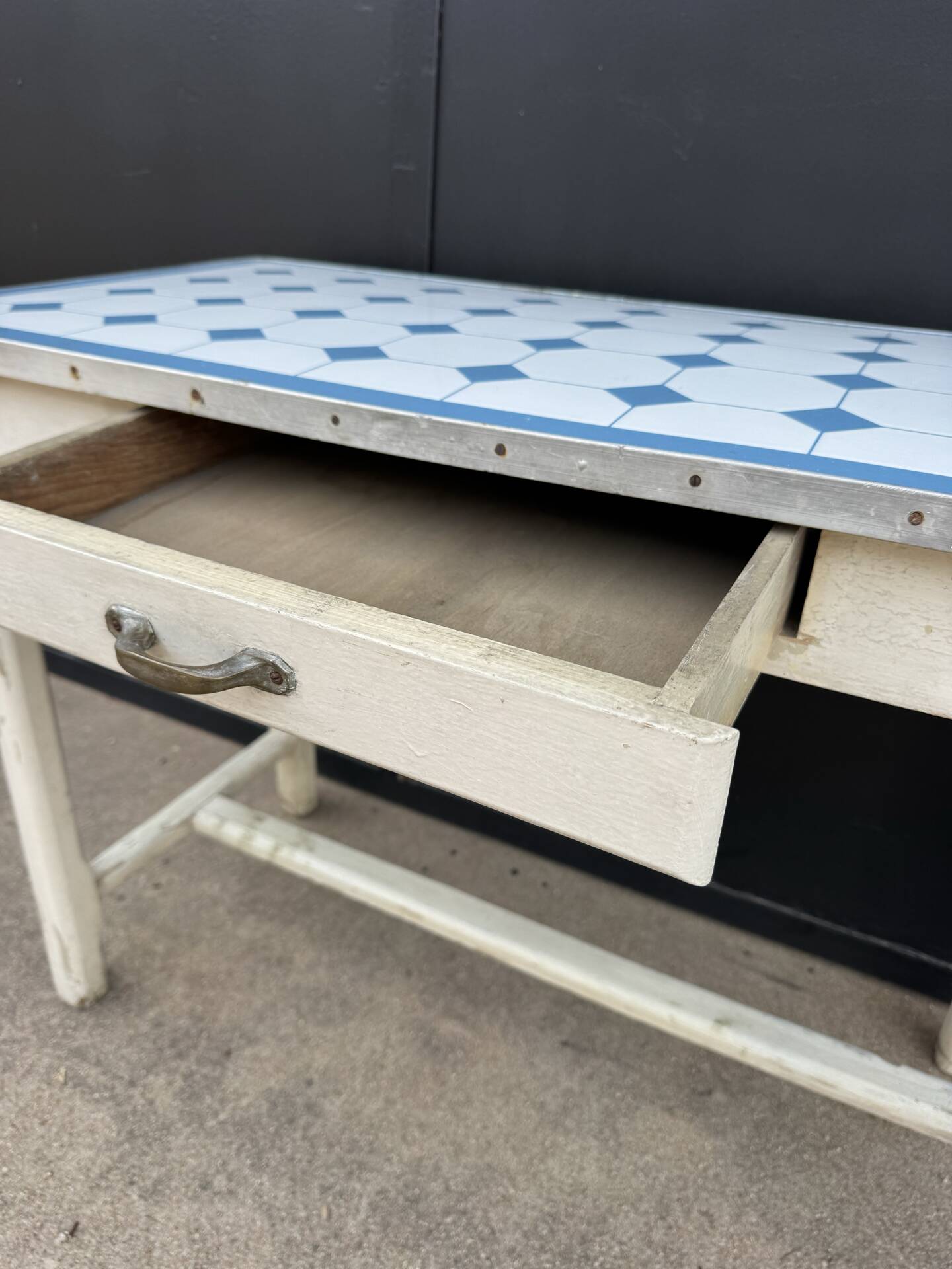 Table cuisine bois tôle émaillée années 50