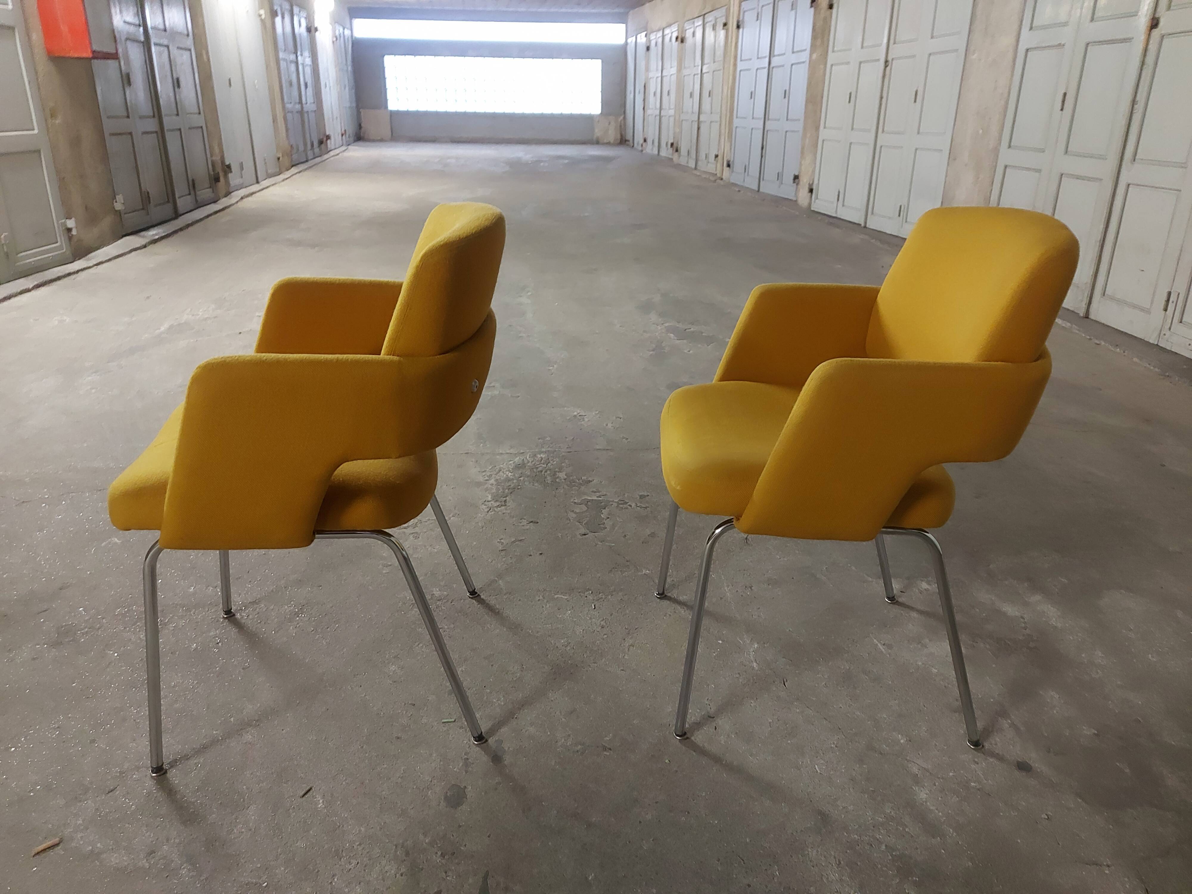 Pair of vintage conference chairs