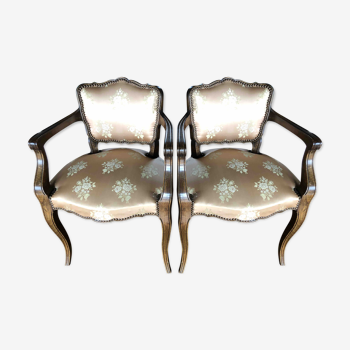 Convertible Louis XV style armchairs