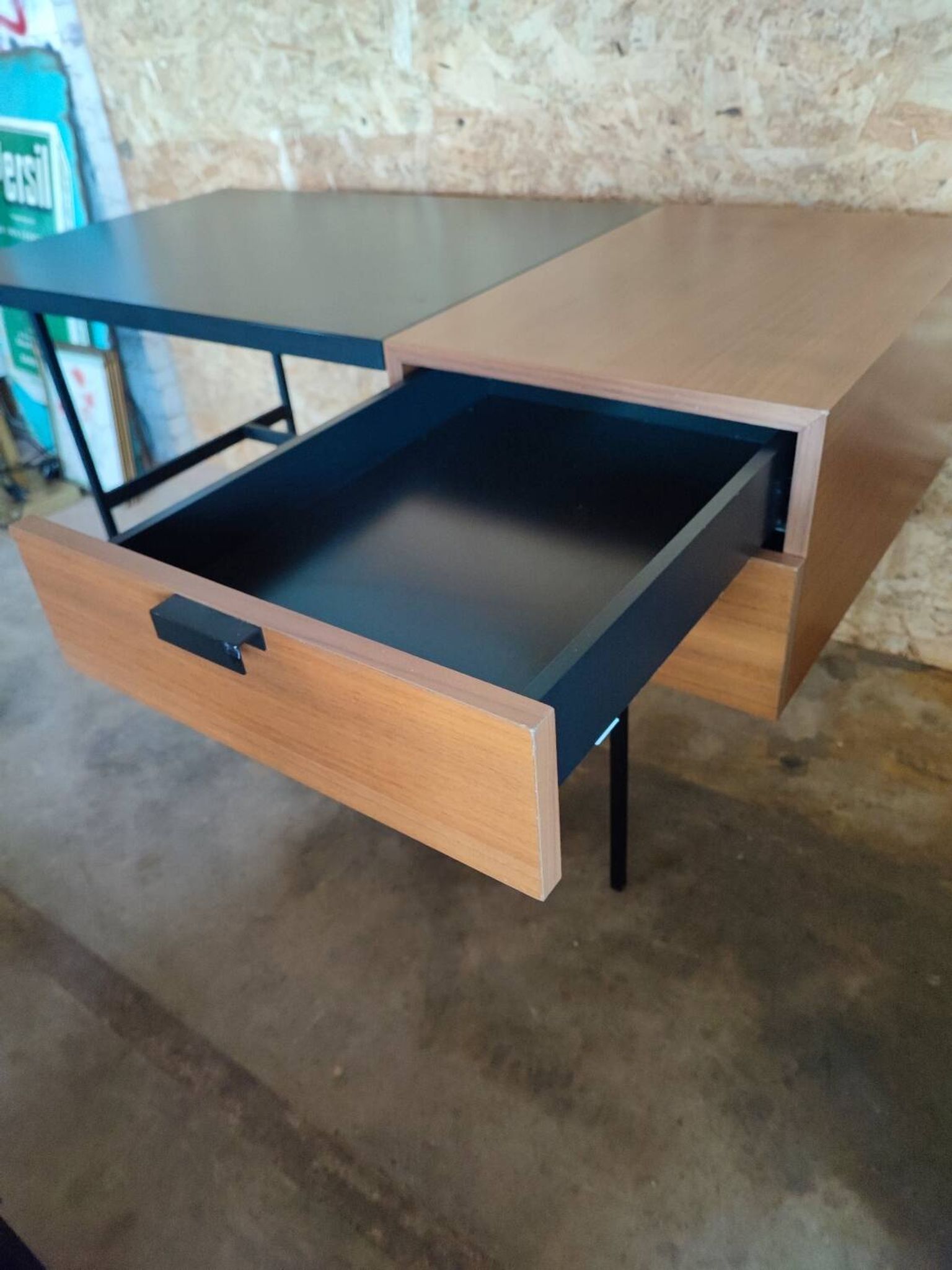 Office CM 141 by Paulin Pierre