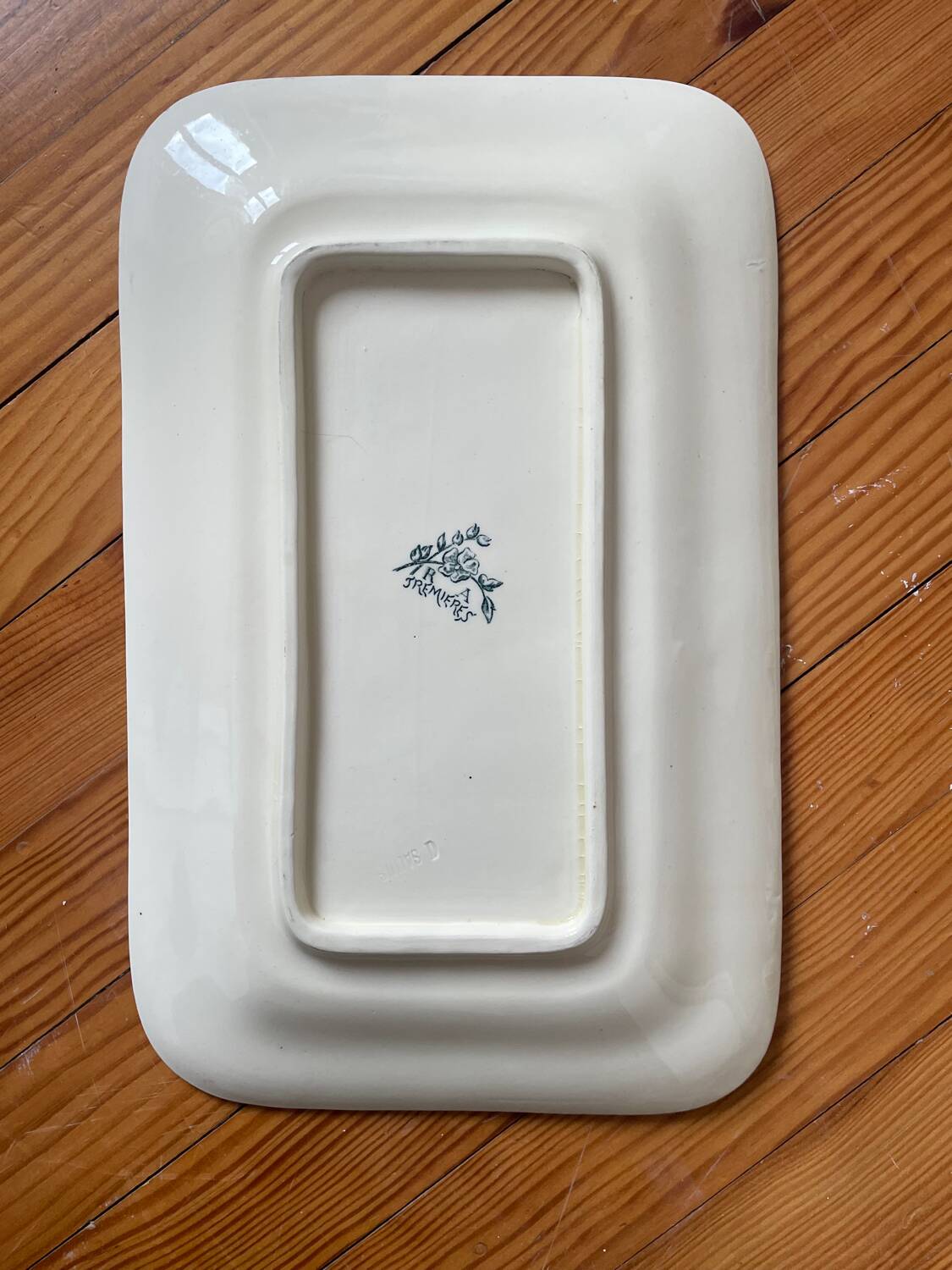 Rectangular dish
