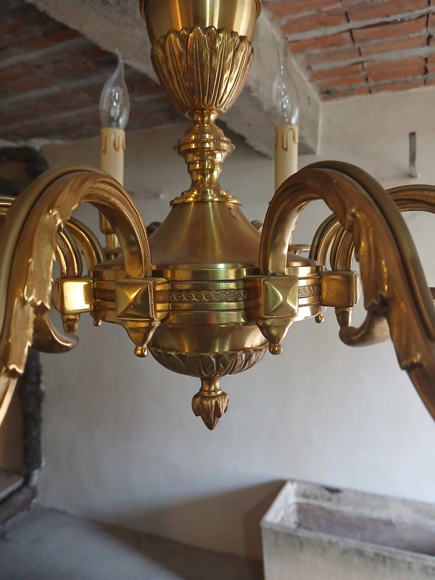 Bronze chandelier with 8 branches Lucien Gau Paris model 16938