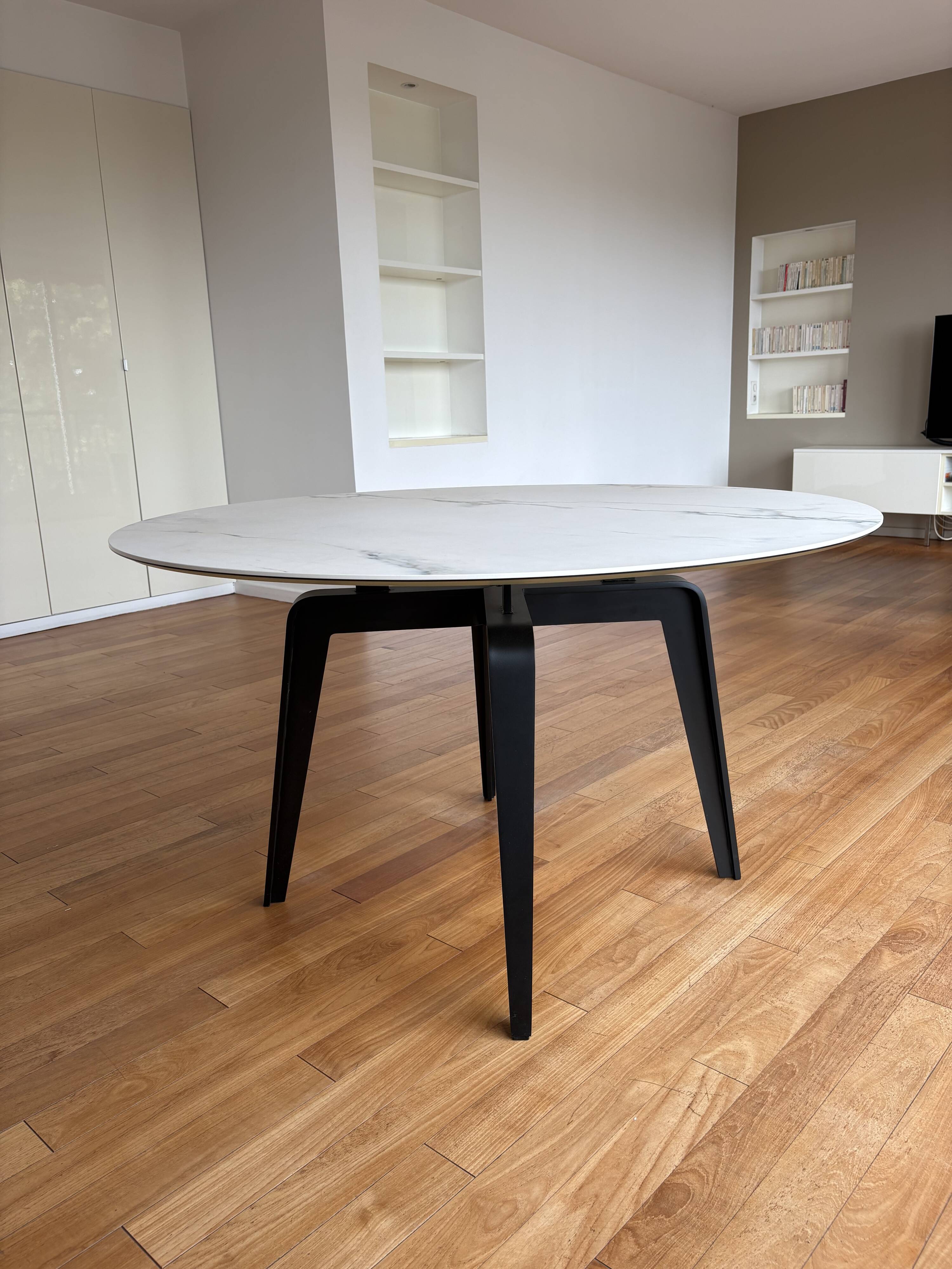 Table ronde Odessa Ligne Roset