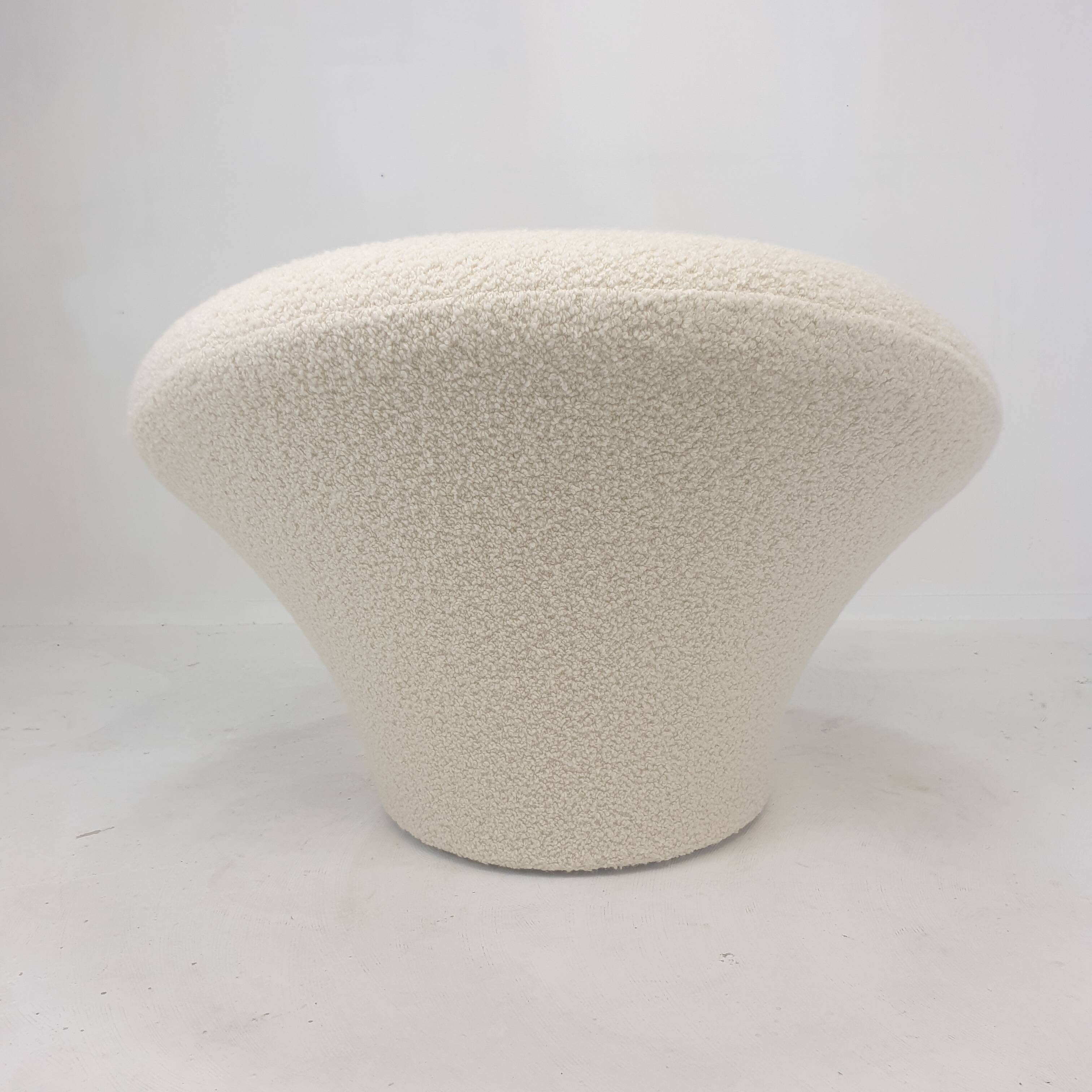 "Big Mushroom" Armchair and Pouf by Pierre Paulin for Artifort