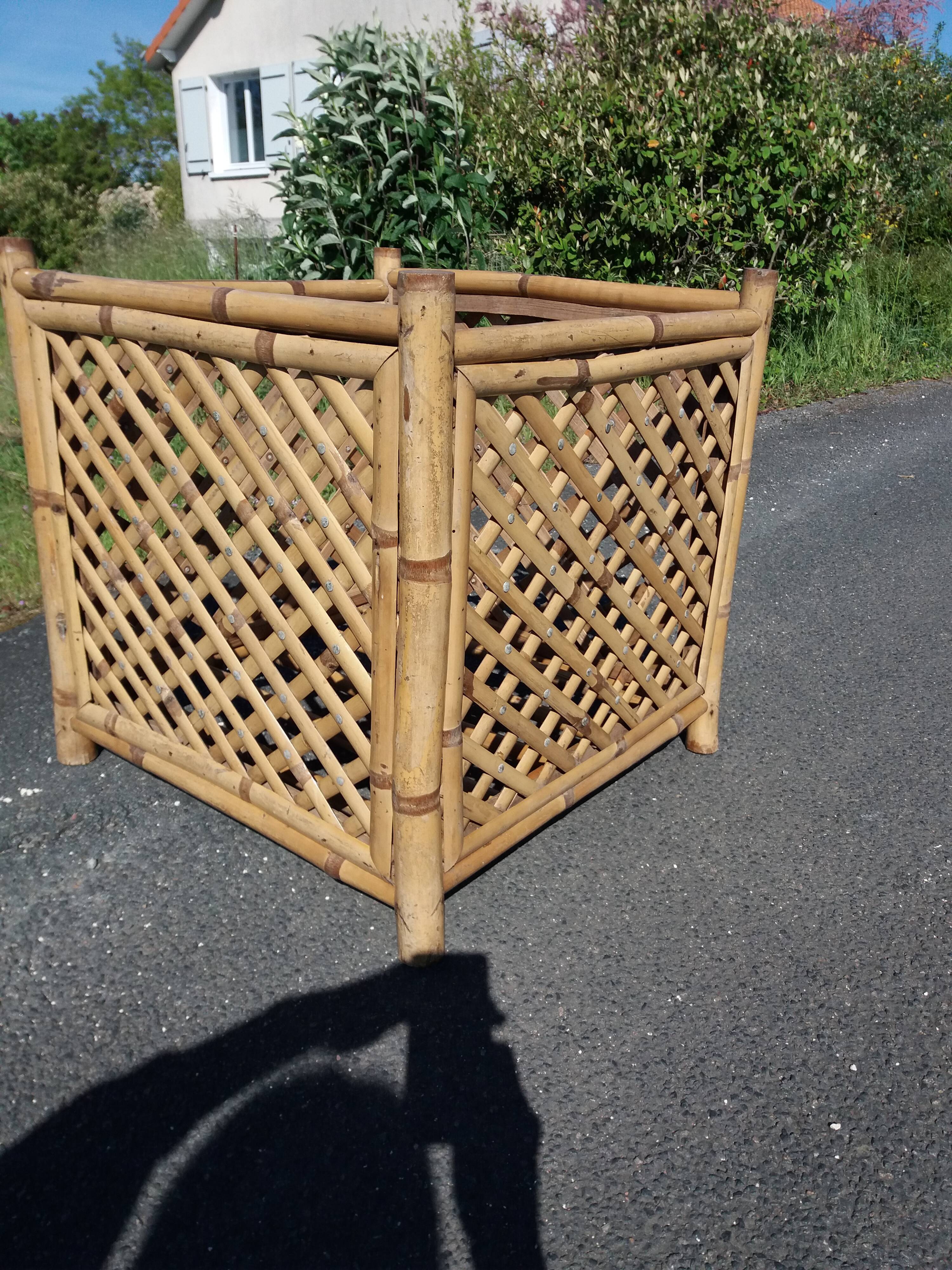 Square pot cover in bamboo
