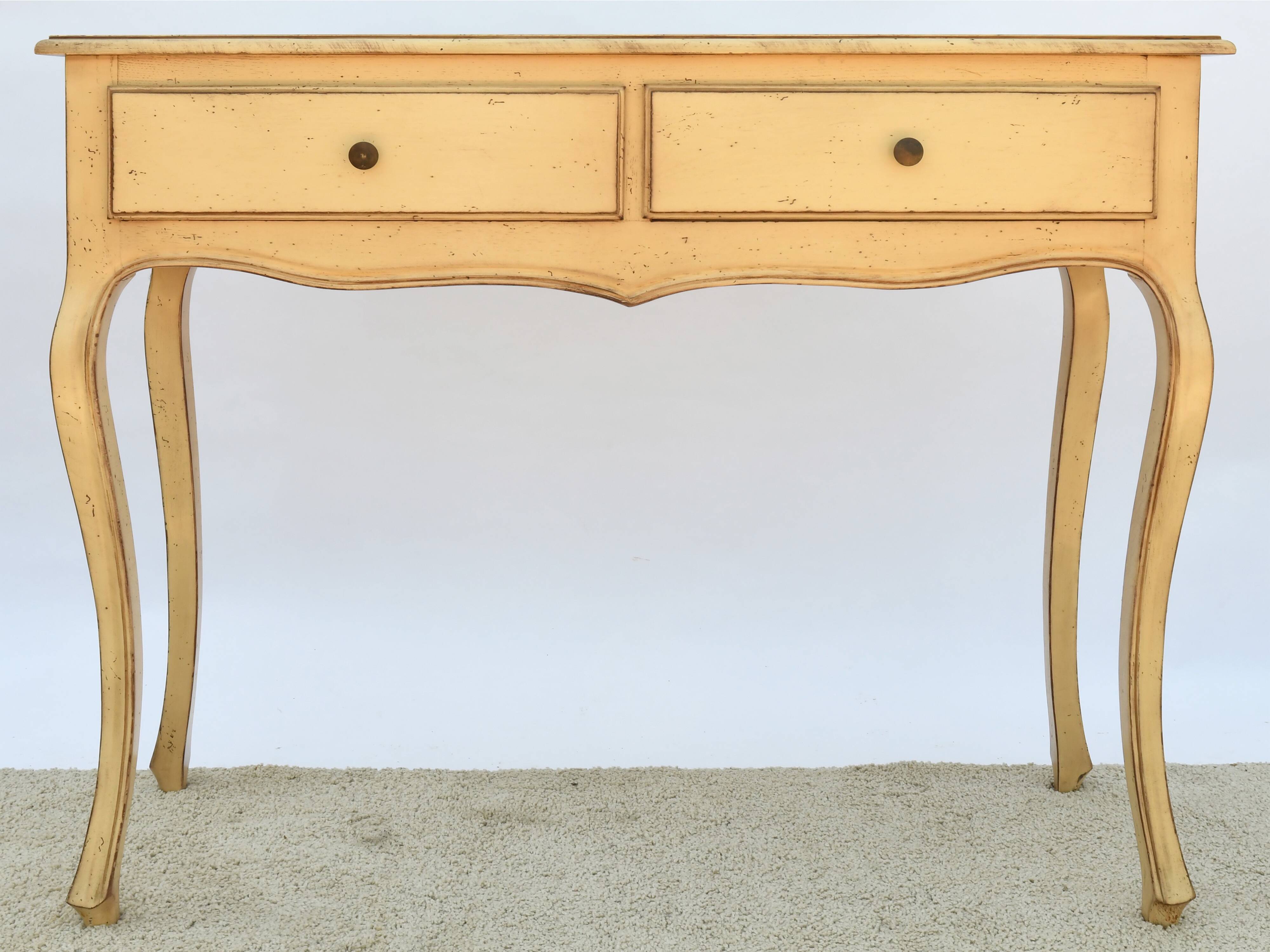 Console 2 drawers in lacquered wood