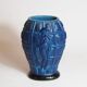 Vase Art Déco "Ingrid" en verre opaque bleu lapis par Henry Schlevogt