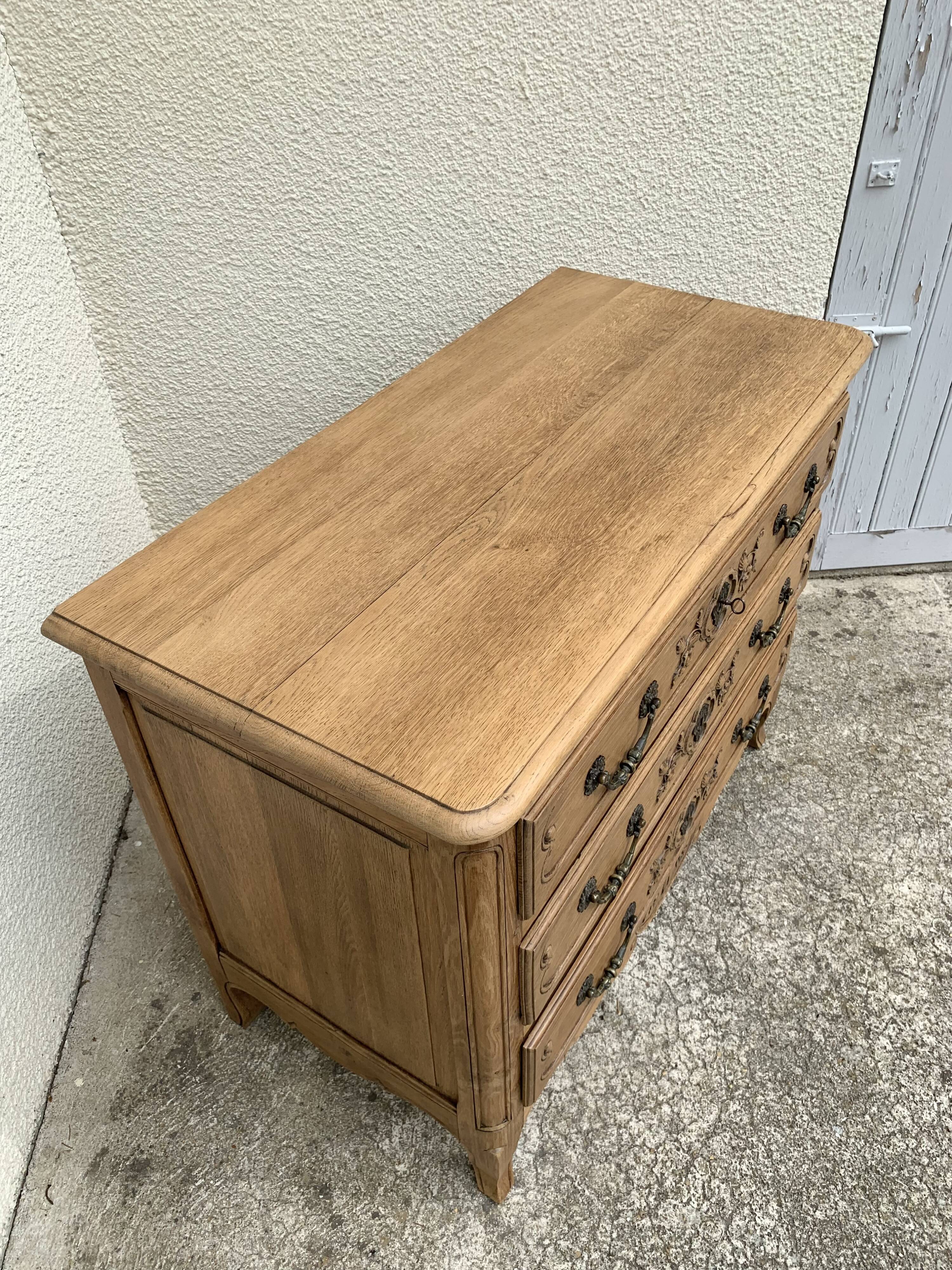 Louis XV style chest of drawers in solid raw oak, 1920