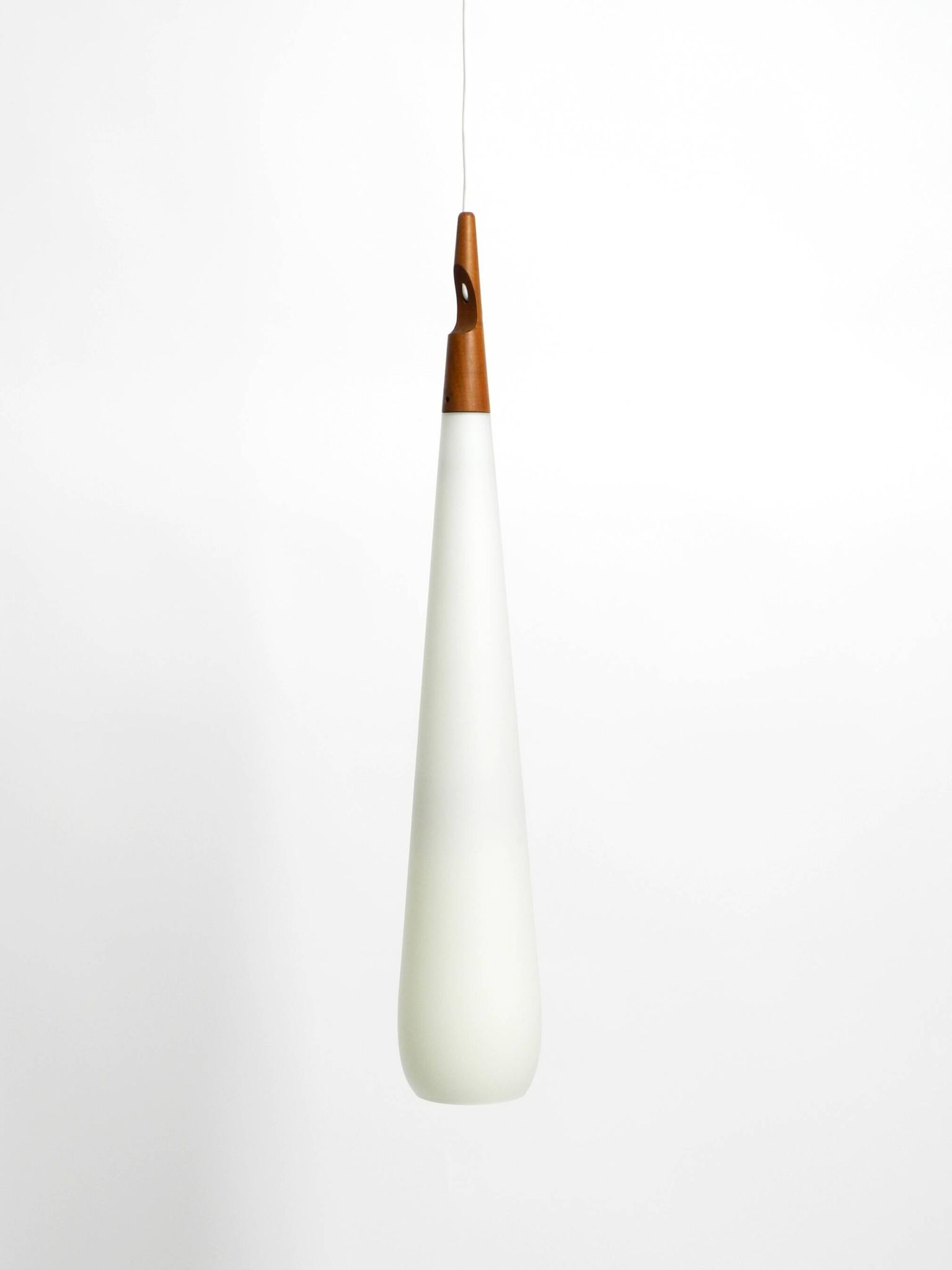 Rare Uno & Östen Kristiansson pendant lamp in opal glass and teak | Made by
