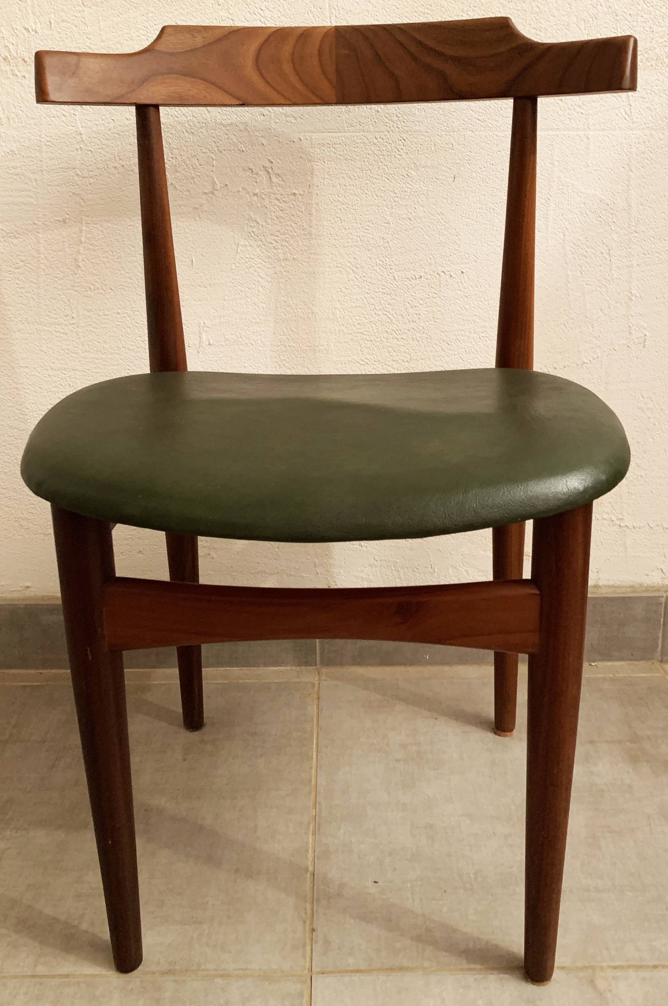 Ensemble de 6 chaises danoises de Hans Olsen pour le fabricant Frem Røjle