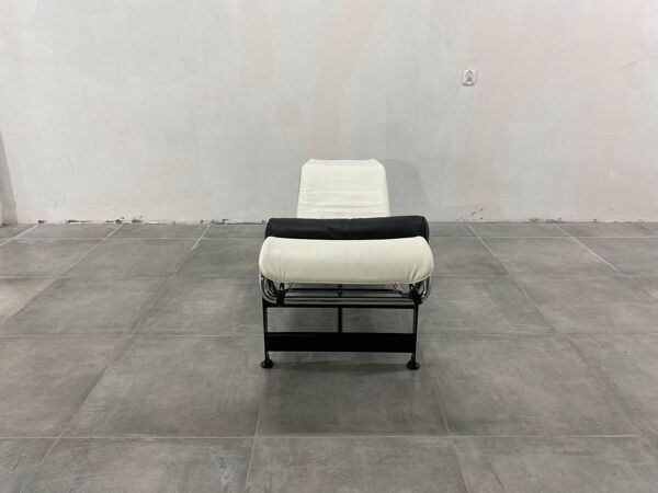Fauteuil LC4 par Le Corbusier pour Cassina