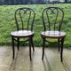 Paire de chaise bistrot en bois courbé Thonet