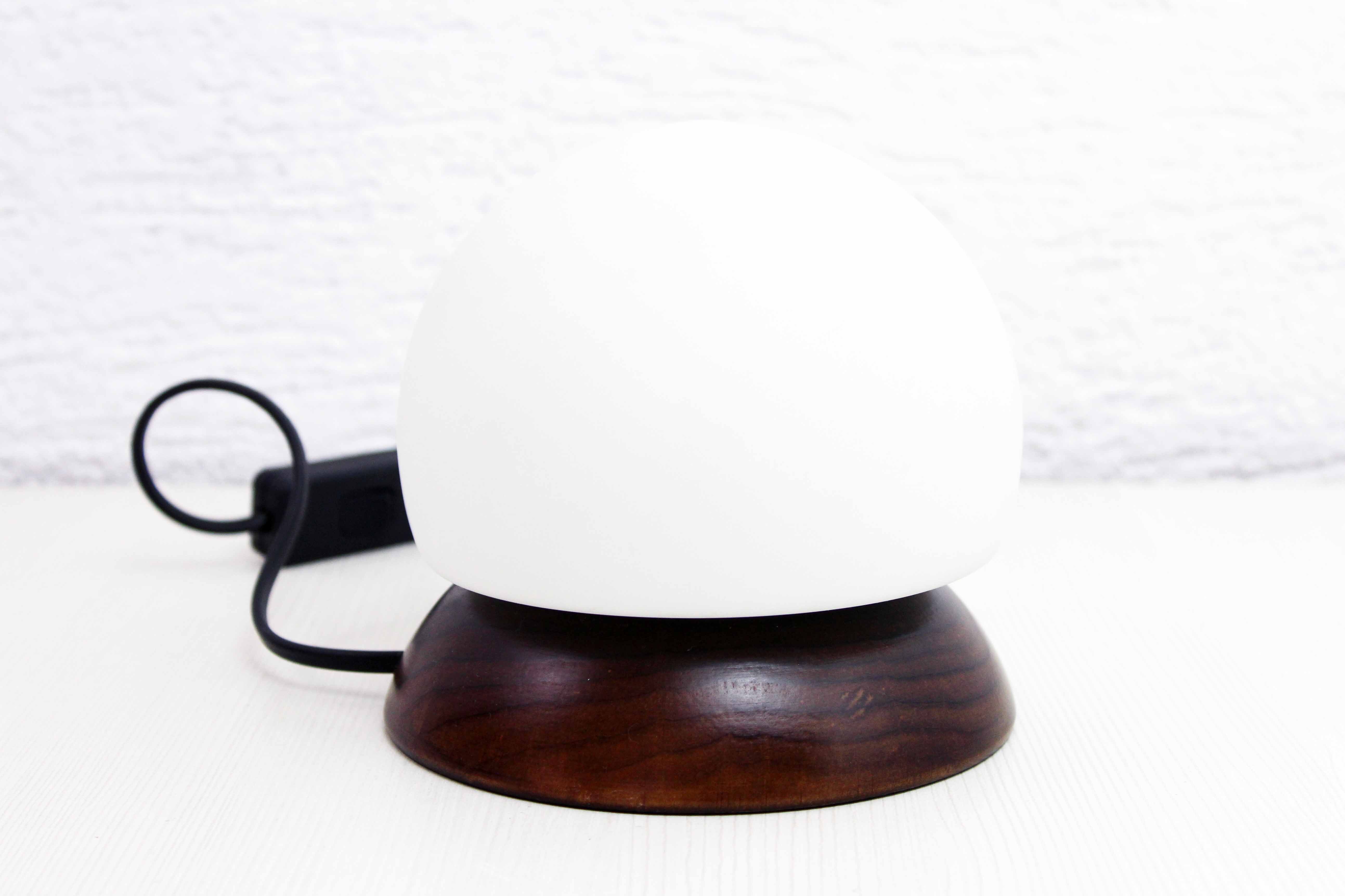 Mushroom lamp in wood and opaline glass