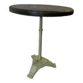 Small bistro table, pedestal table type