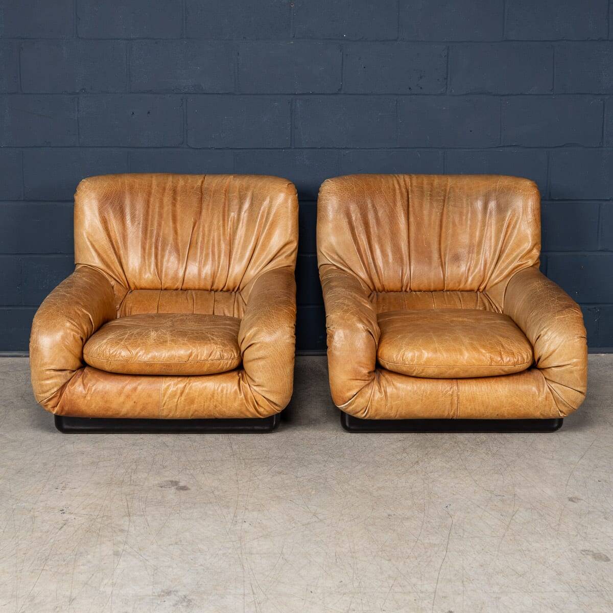 Vintage 20thc pair of italian leather lounge chairs by rossi di albizzate