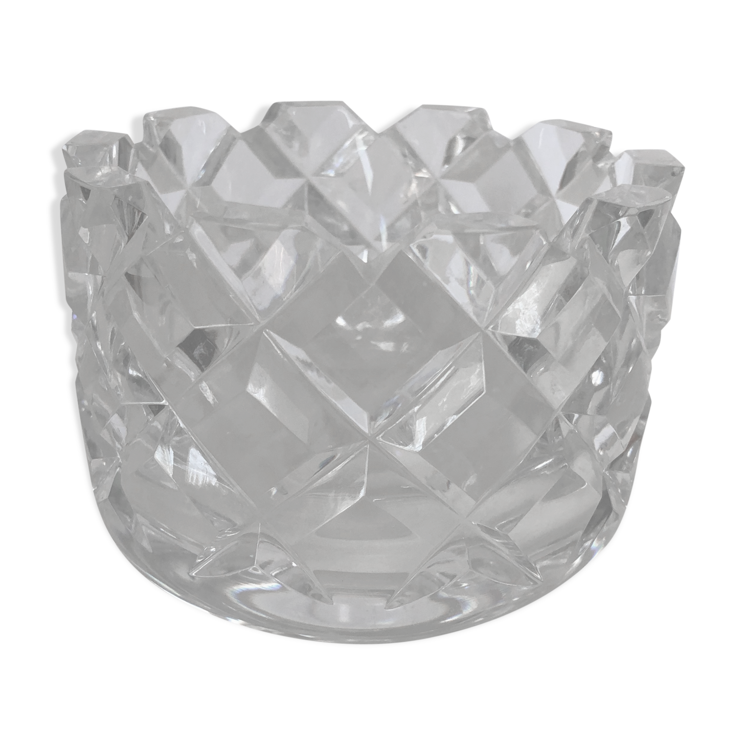 Crystal catchall